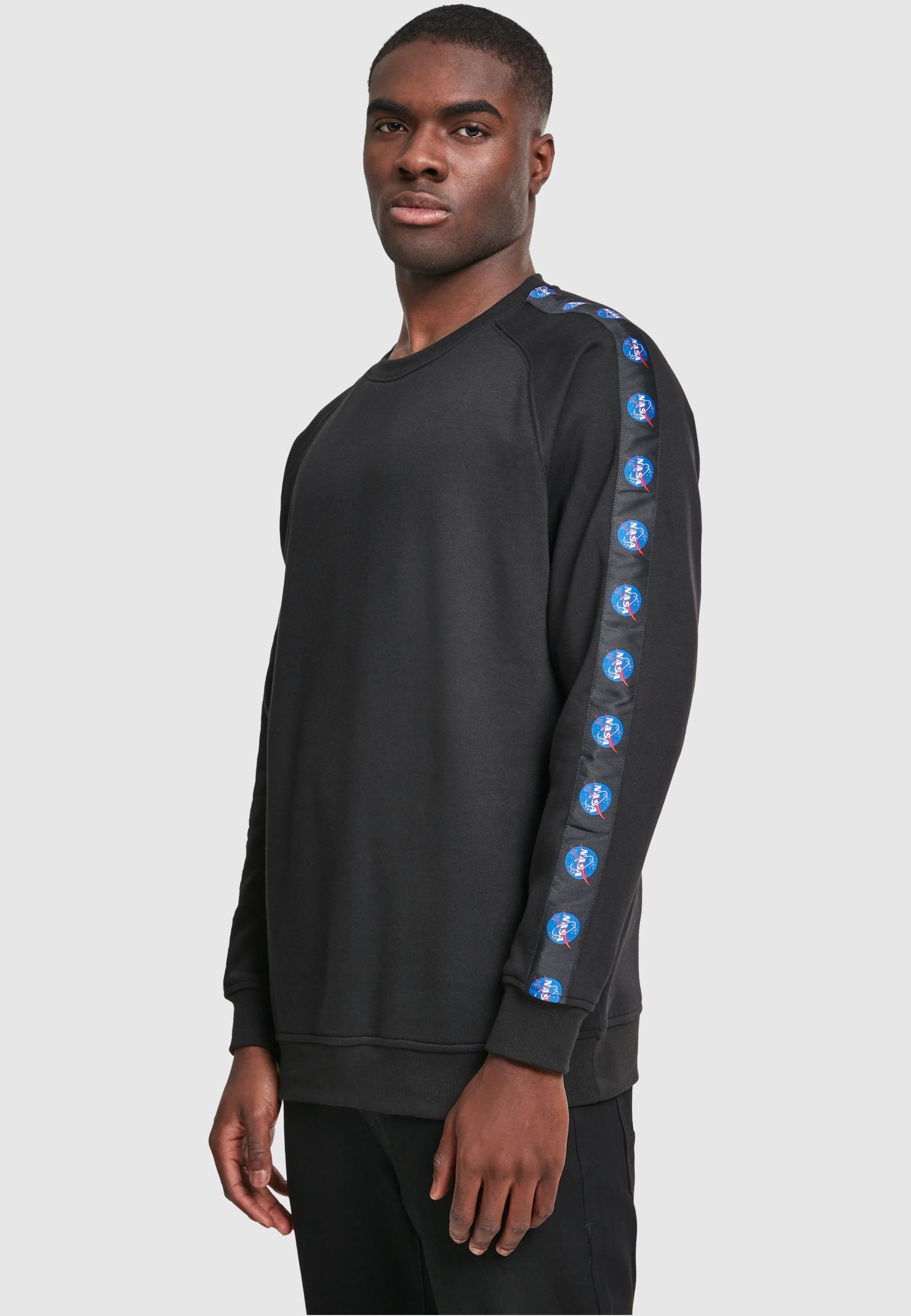 MisterTee Rundhalspullover »MisterTee Herren NASA Insignia Tape Crewneck«, (1 tlg.)