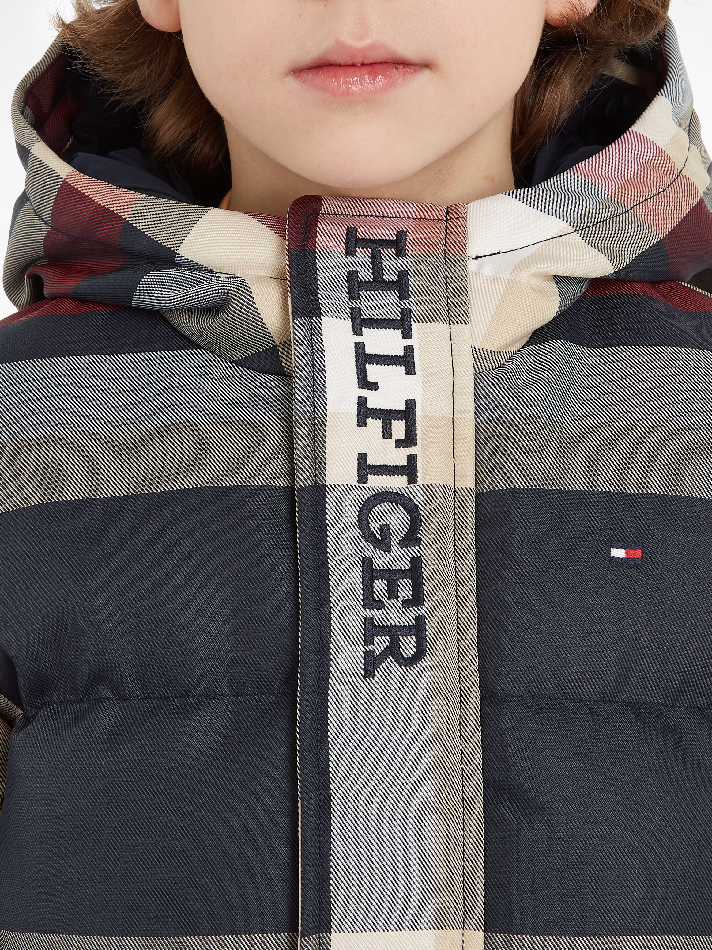 Tommy Hilfiger Winterjacke »GLOBAL STRIPE CHECK PUFFER«, mit Kapuze, im  modischem Karodessin online kaufen | BAUR