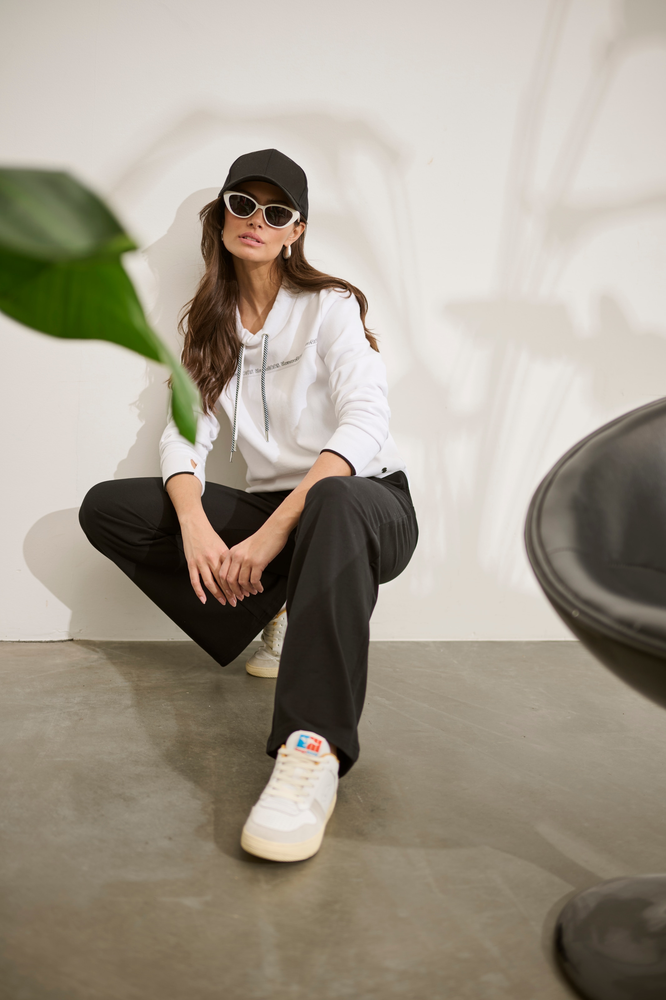 KangaROOS Jerseyhose, Wide-Leg mit Logobund