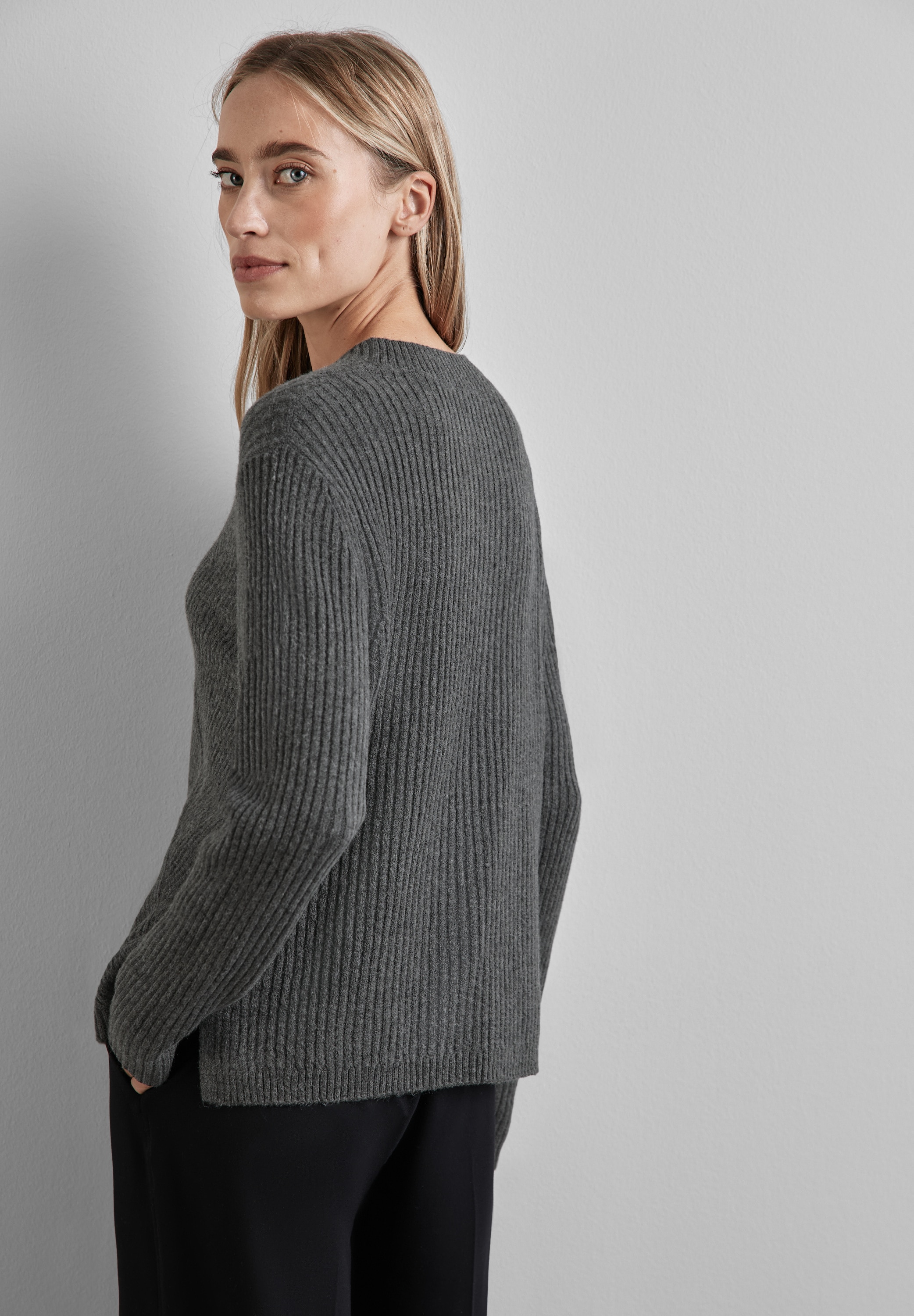 STREET ONE Strickpullover, aus softem Materialmix