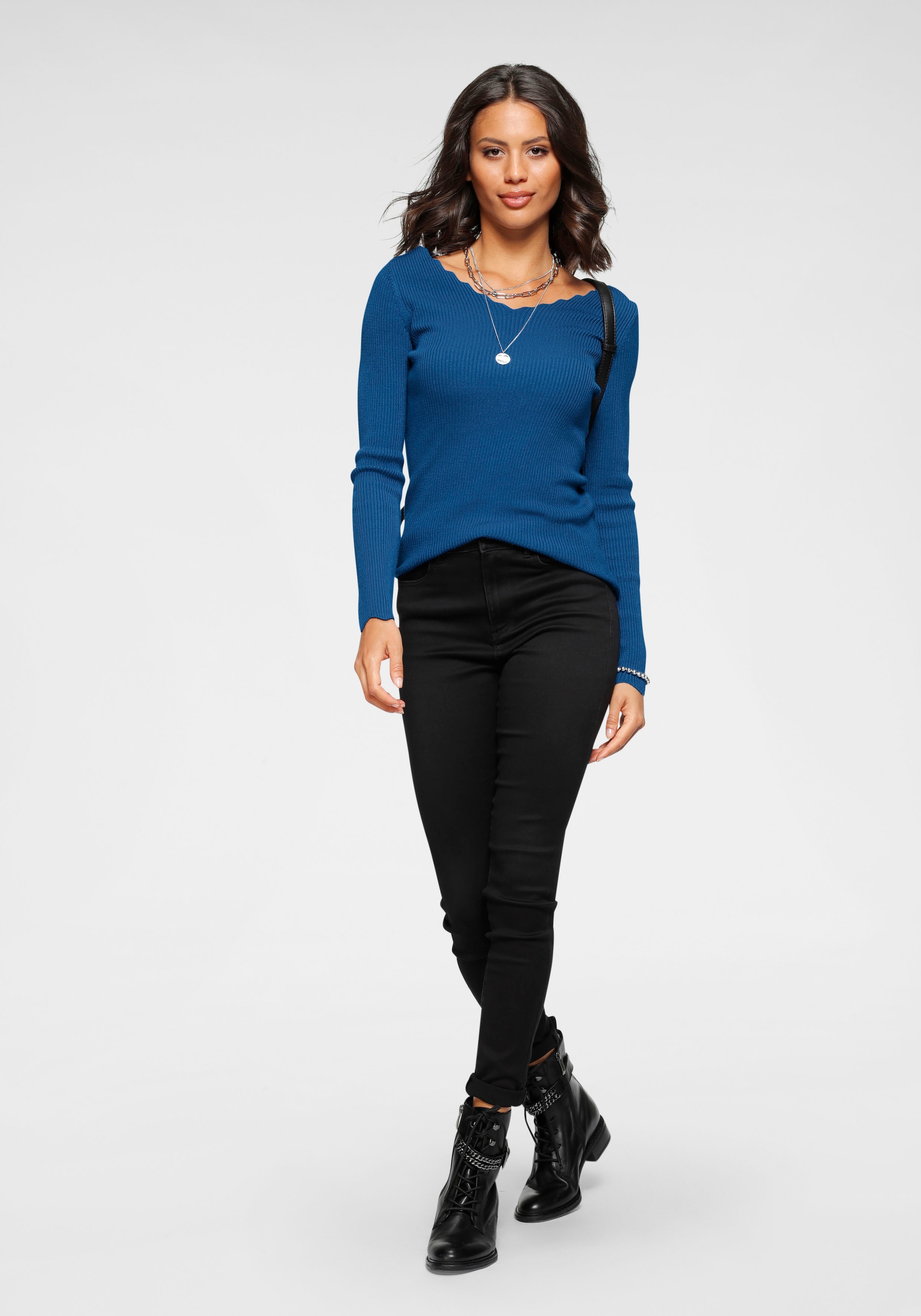 Laura Scott V-Ausschnitt-Pullover, mit femininer Wellenkante