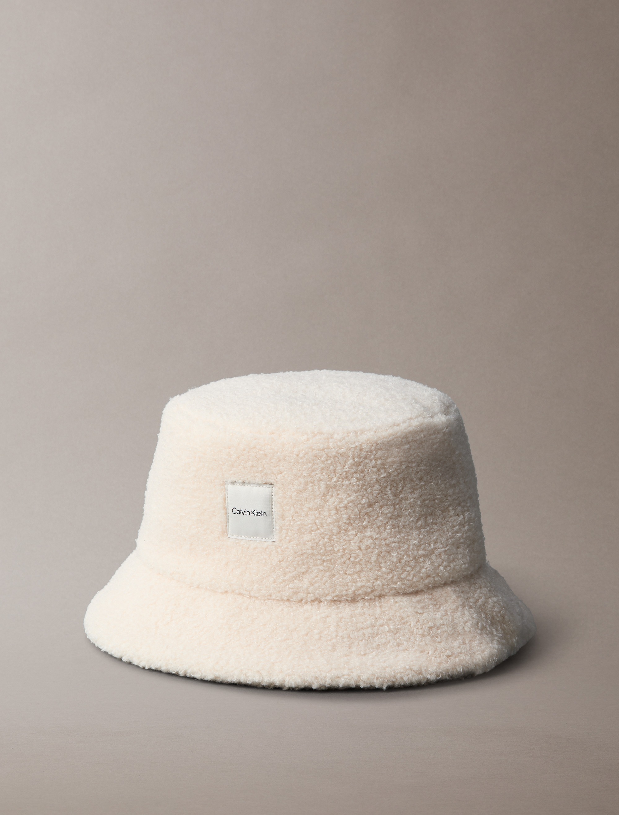 Thumbnail - Calvin Klein Fischerhut "BOUCLE w PATCH BUCKET" Perfekt für den Alltag