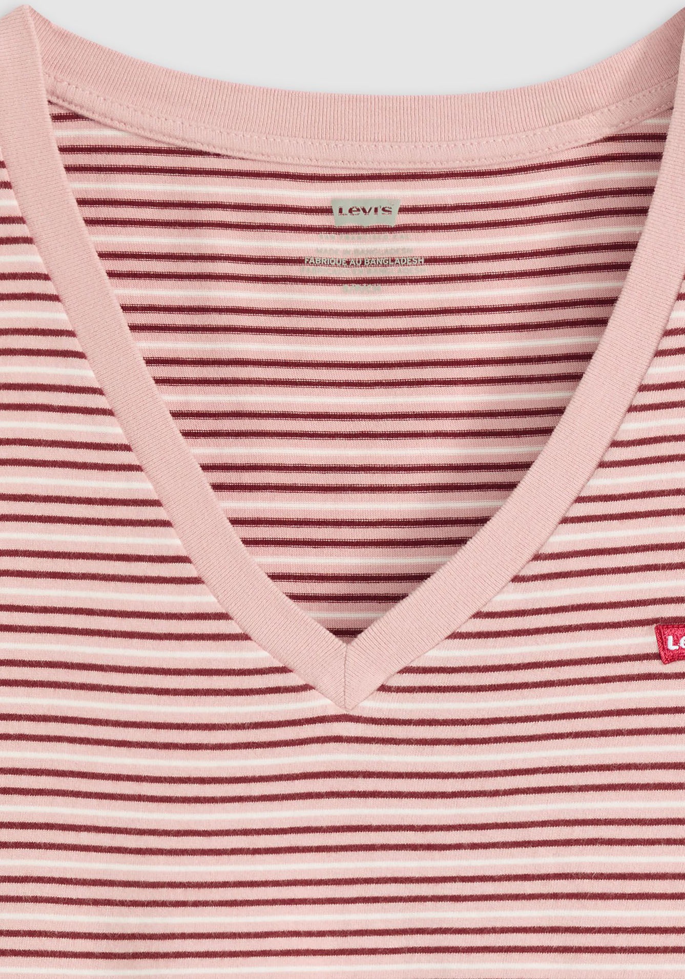 Levi's® V-Shirt »PERFECT VNECK«, mit Mini-Batwing-Logostickerei