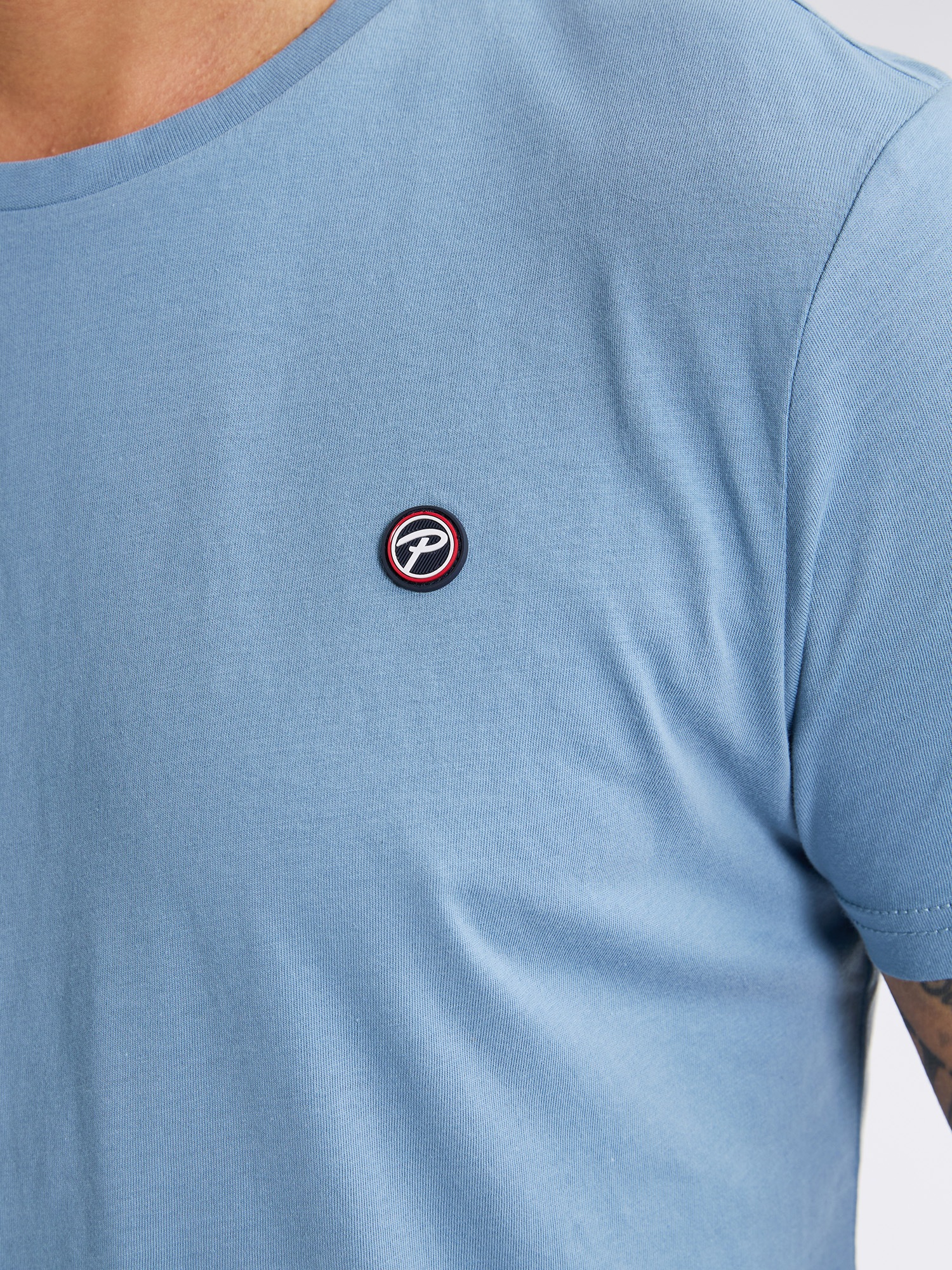 Petrol Industries Rundhalsshirt, mit Logo Stickerei