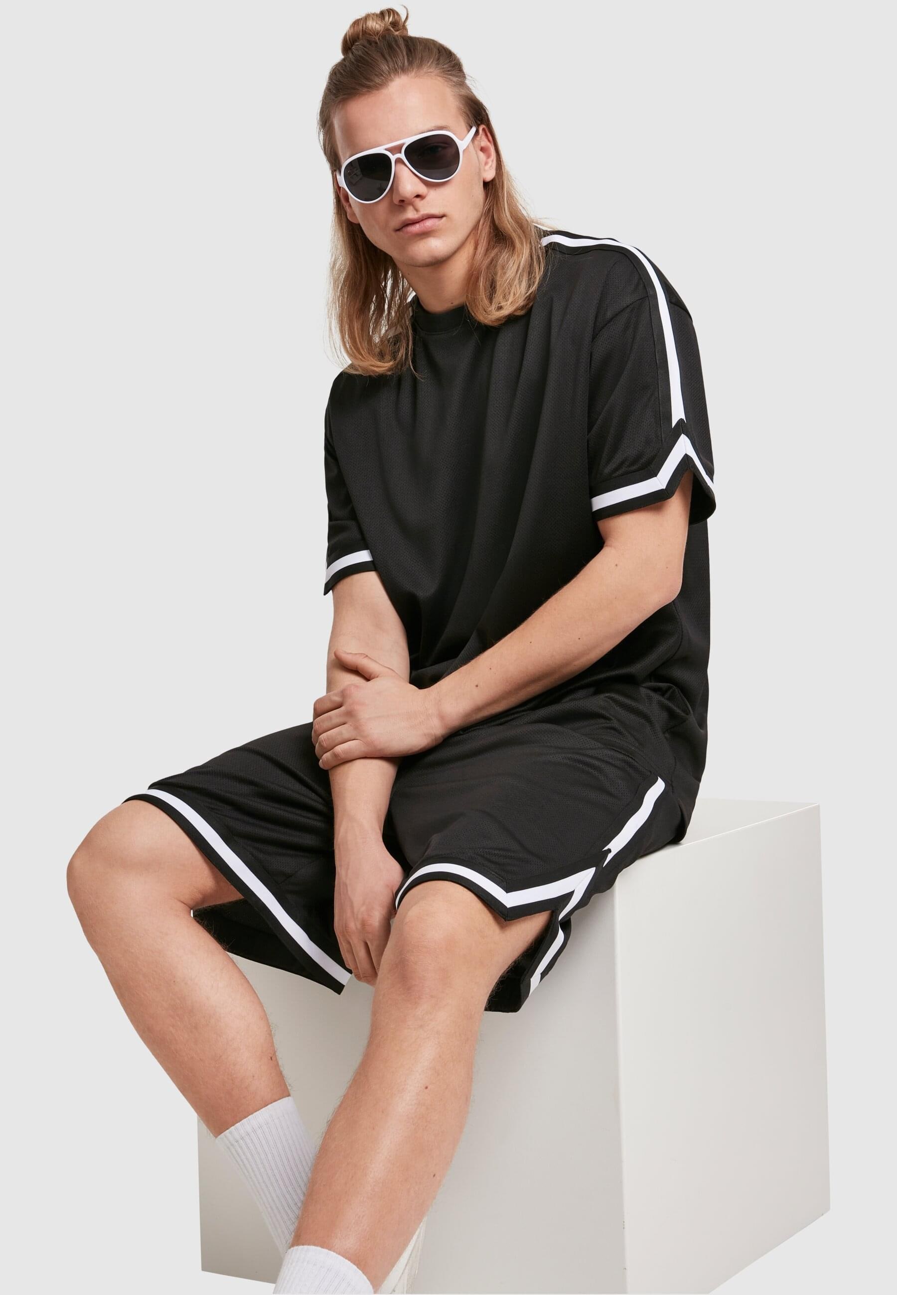 URBAN CLASSICS Shorts »Urban Classics Herren Premium Stripes Mesh Shorts«, (1 tlg.)