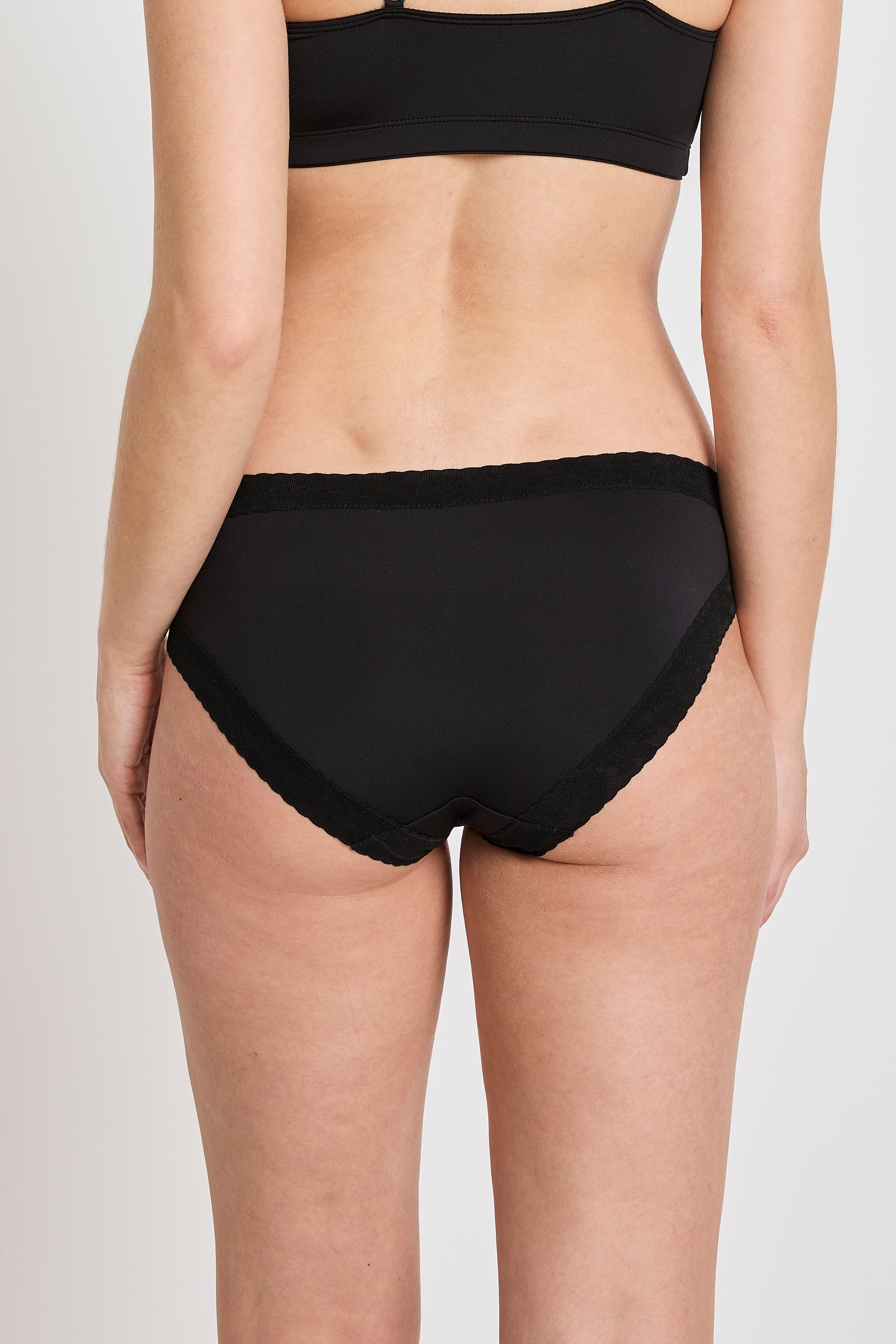 Jockey Bikinislip »Soft Stretch Lace«, (3er Pack), mit dezenter Spitze besetzt