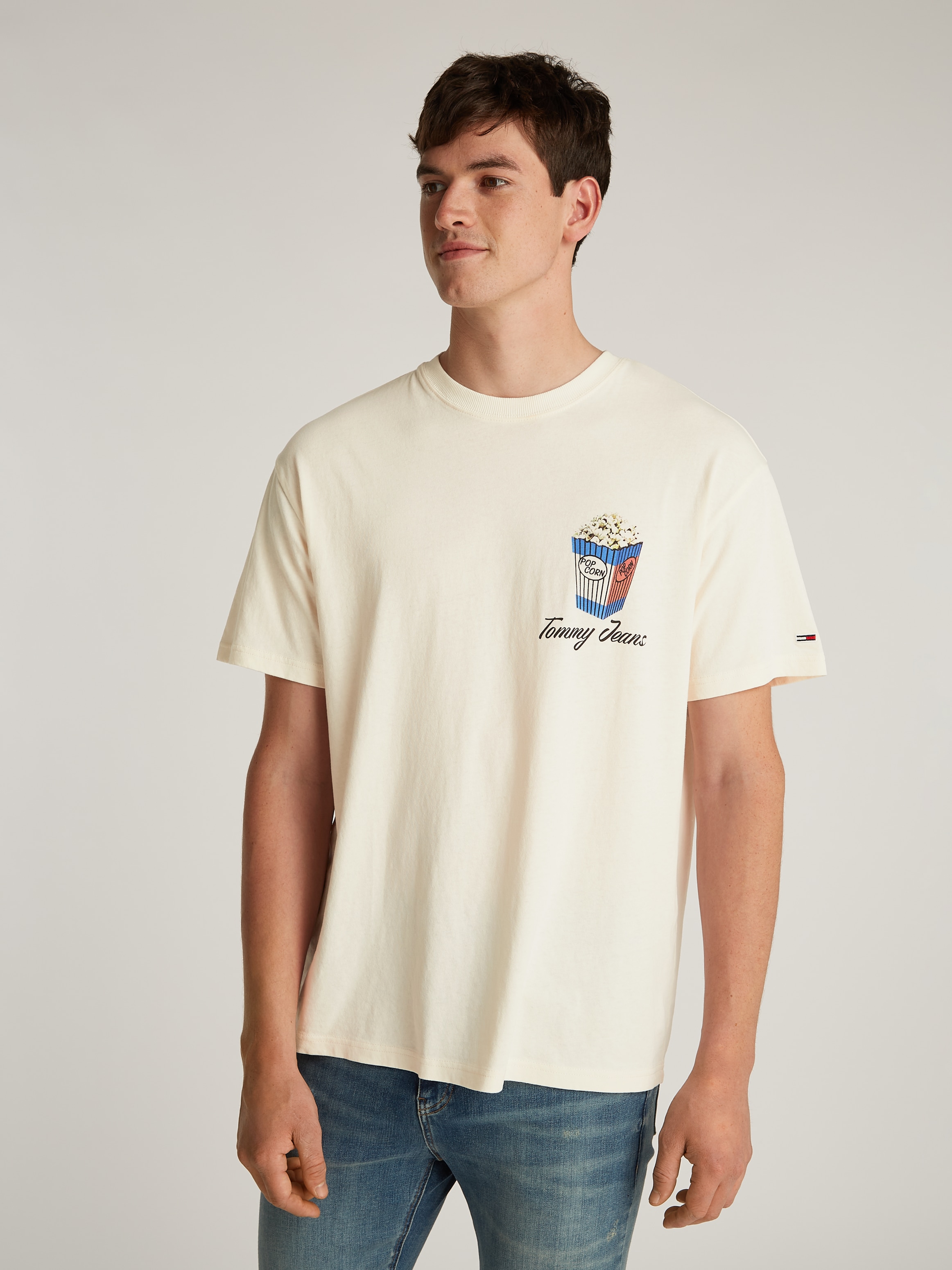 Tommy Jeans T-Shirt "TJM RLX NOVELTY 2 GMD TEE", mit großem Logo am Rücken günstig online kaufen