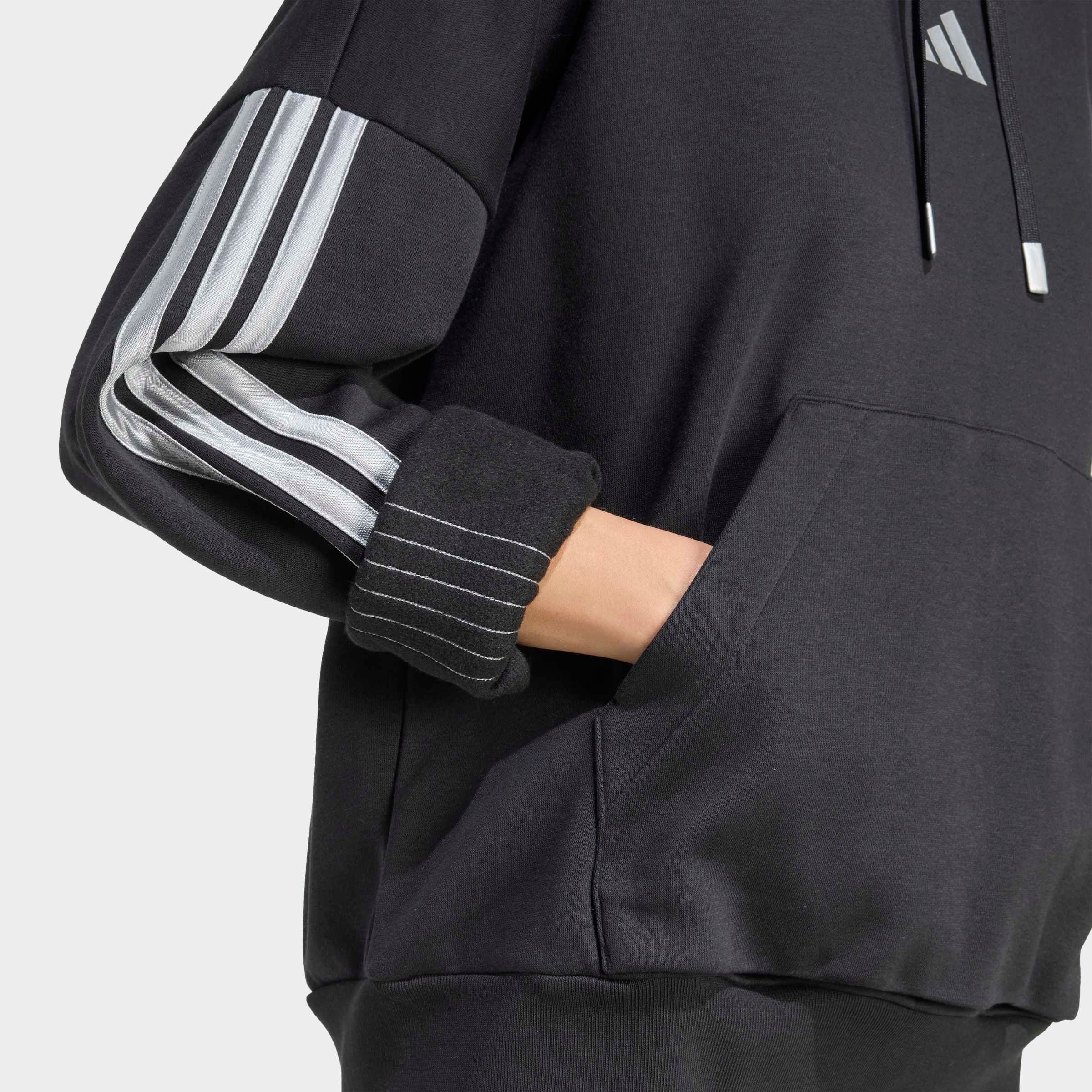 adidas Sportswear Kapuzensweatshirt »HOLIDAY 3-STREIFEN FLEECE HOODIE«
