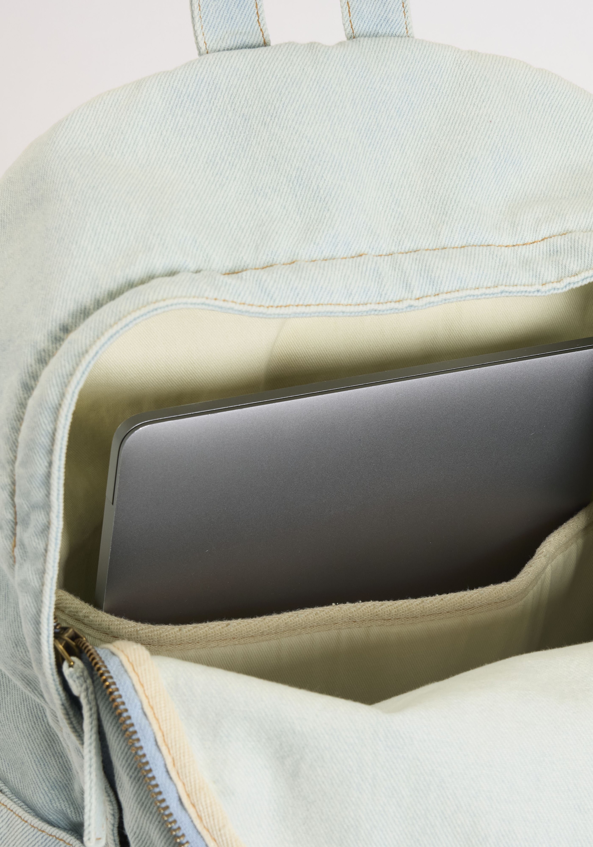 Levi's® Cityrucksack »REMI BACKPACK« Freizeitrucksack in Denim-Optik