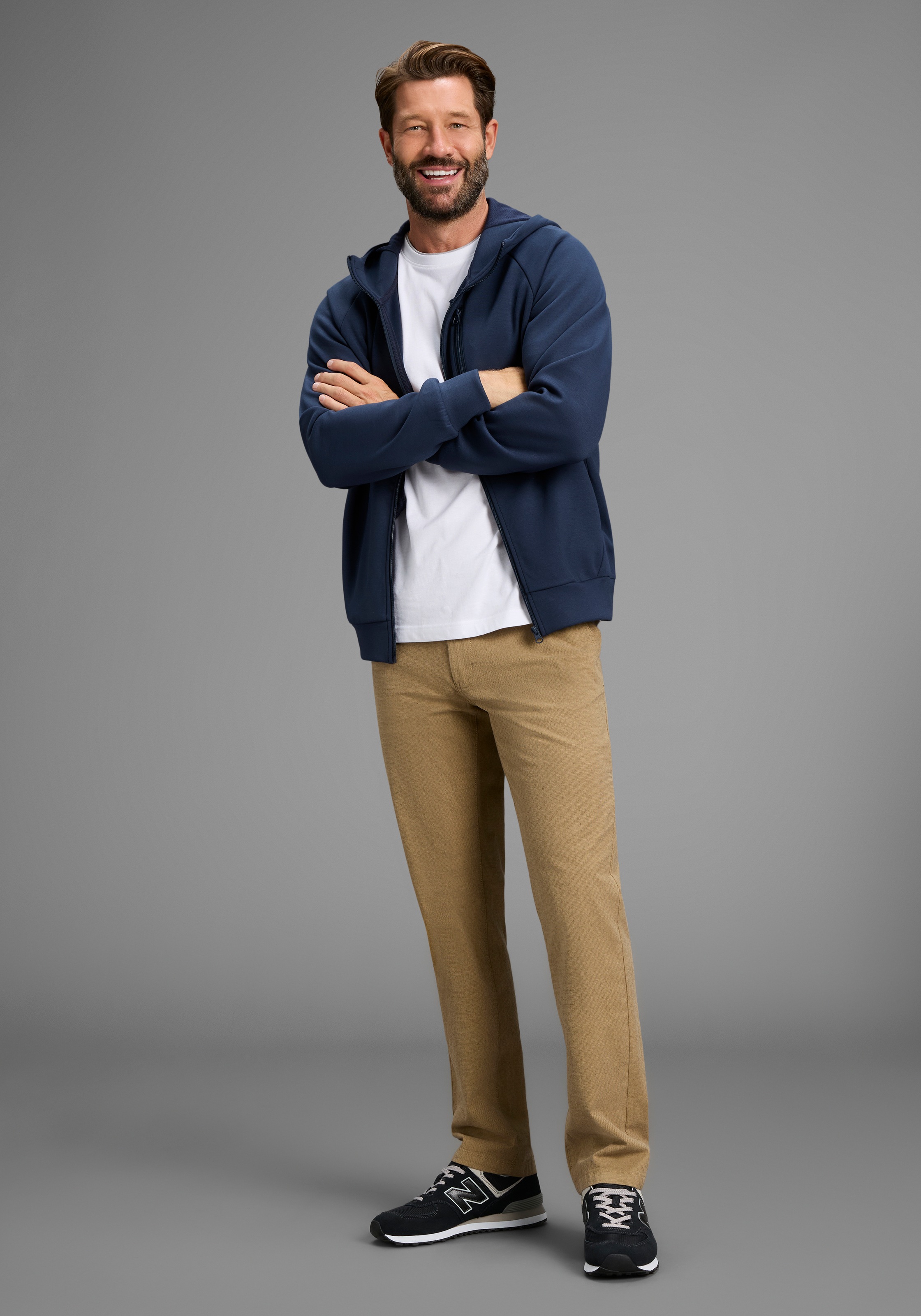 Chinohose MAN'S WORLD, Herren, Gr. 28, N + U Gr, camel, Web, Obermaterial: 98% Baumwolle, 2% Elasthan, Strukturmuster, regular fit lang, Hosen Chinohose, leichte Struktur im Gewebe 3
