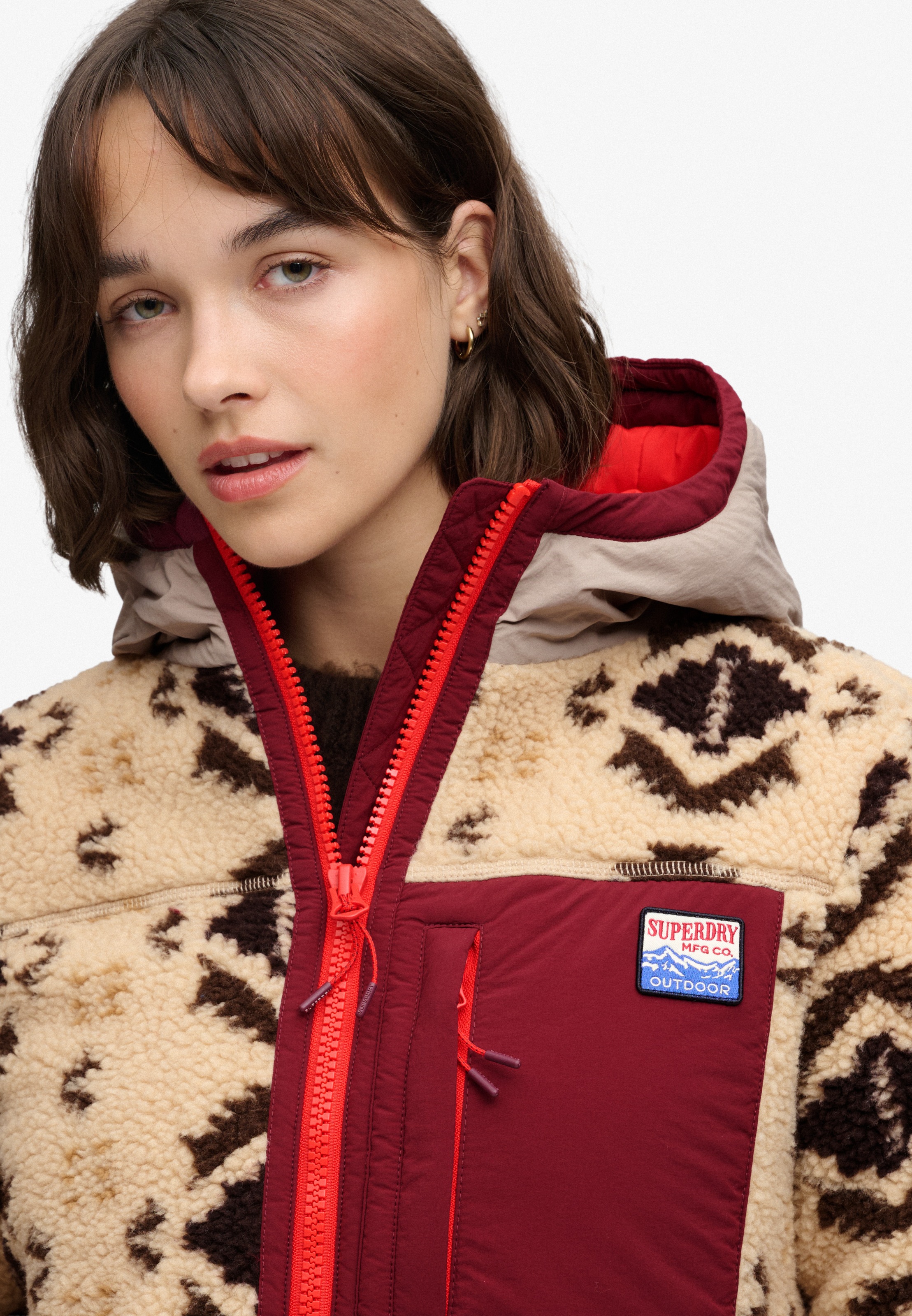 Superdry Fleecejacke »SHERPA JAQUARD FLEECE HYBRID« mit Kapuze Kunstfaser, relaxed fit