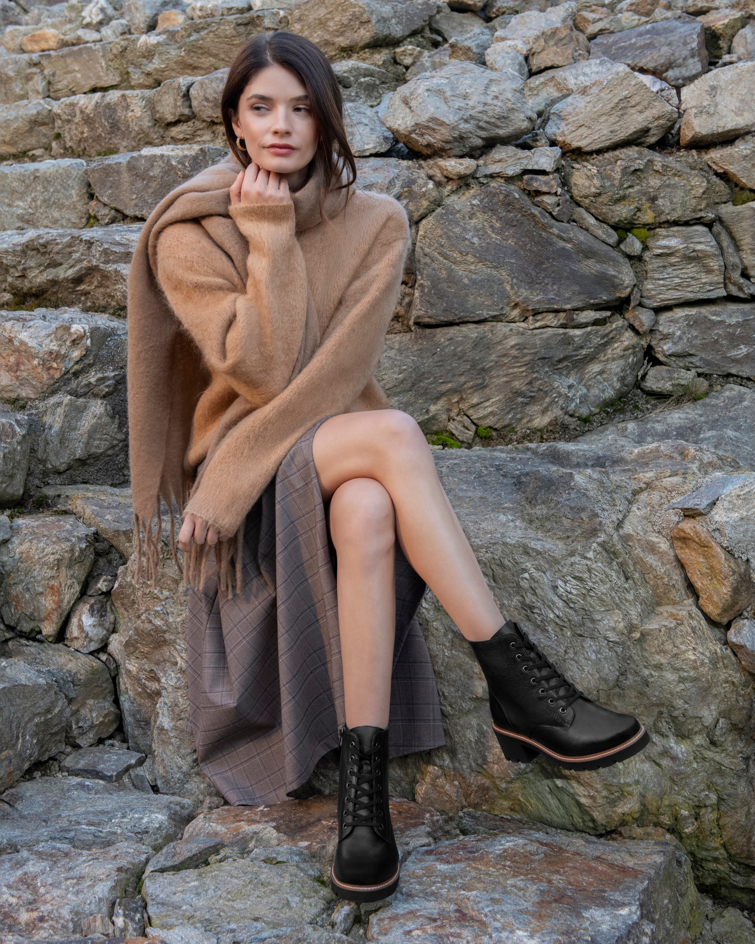 Caprice Schnürstiefelette, Blockabsatz, Schnürboots, Herbstboots mit dezenter Logoprägung