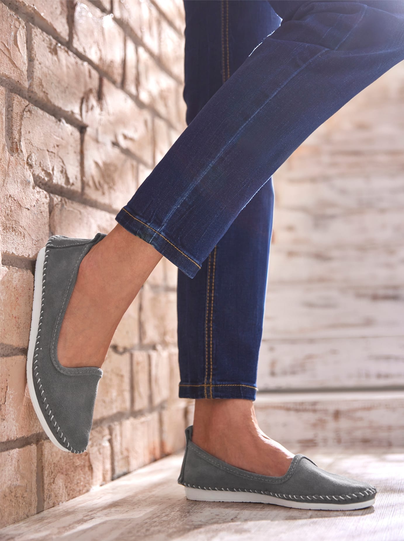 Andrea Conti Slipper