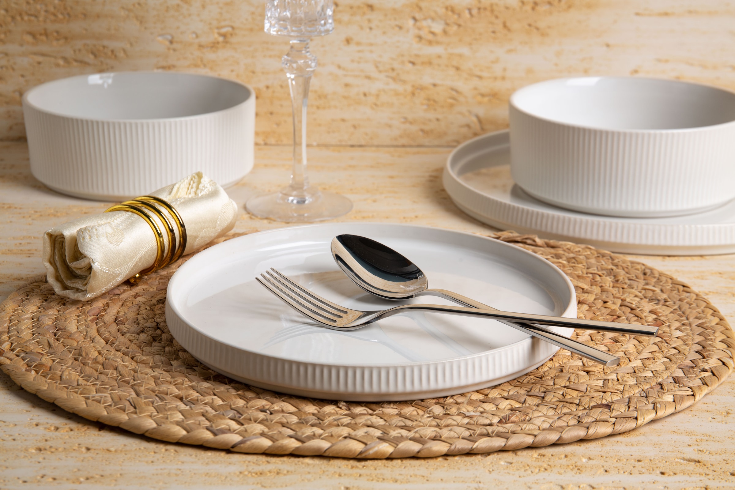 my home Geschirr-Set »Loik, außen matt, innen reaktiv glasiert«, (Set, 18 tlg.), spülmaschinenfest und mikrowellengeeignet