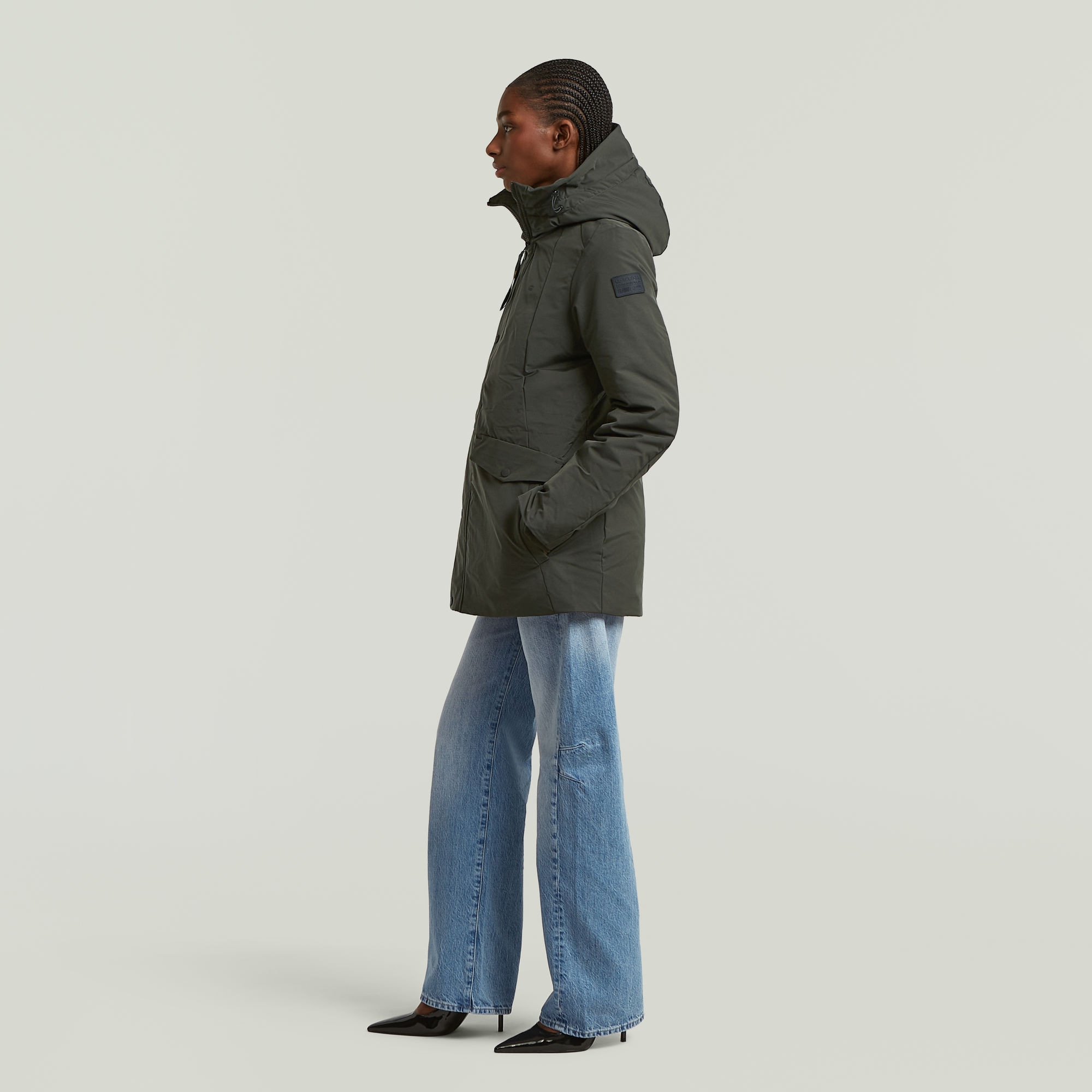 G-STAR Parka »Vodan 2.0 Short Jacket Women« mit Kapuze mit Pattentaschen