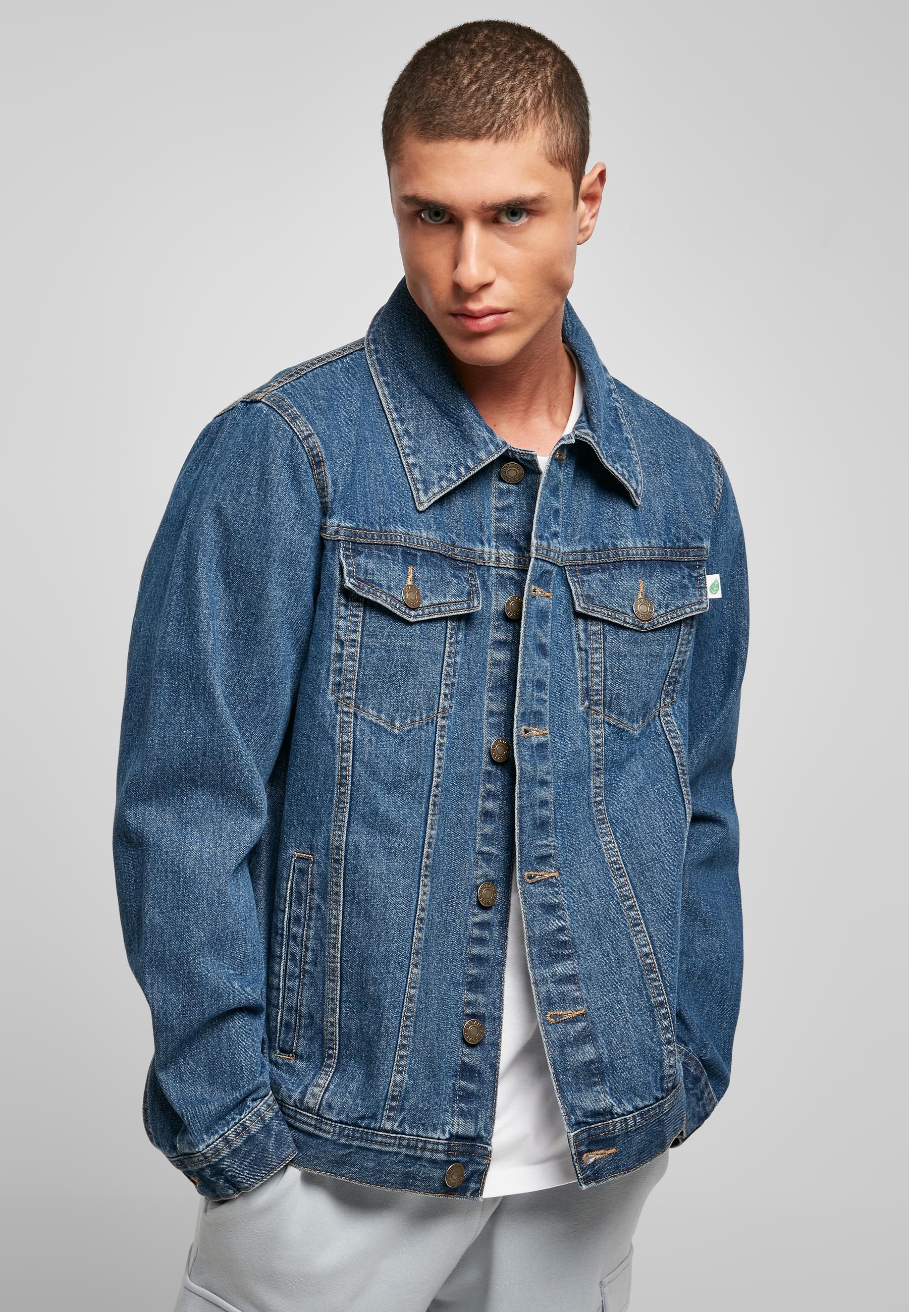 URBAN CLASSICS Jeansjacke »Urban Classics Herren Organic Basic Denim Jacket«, (1 St.), ohne Kapuze