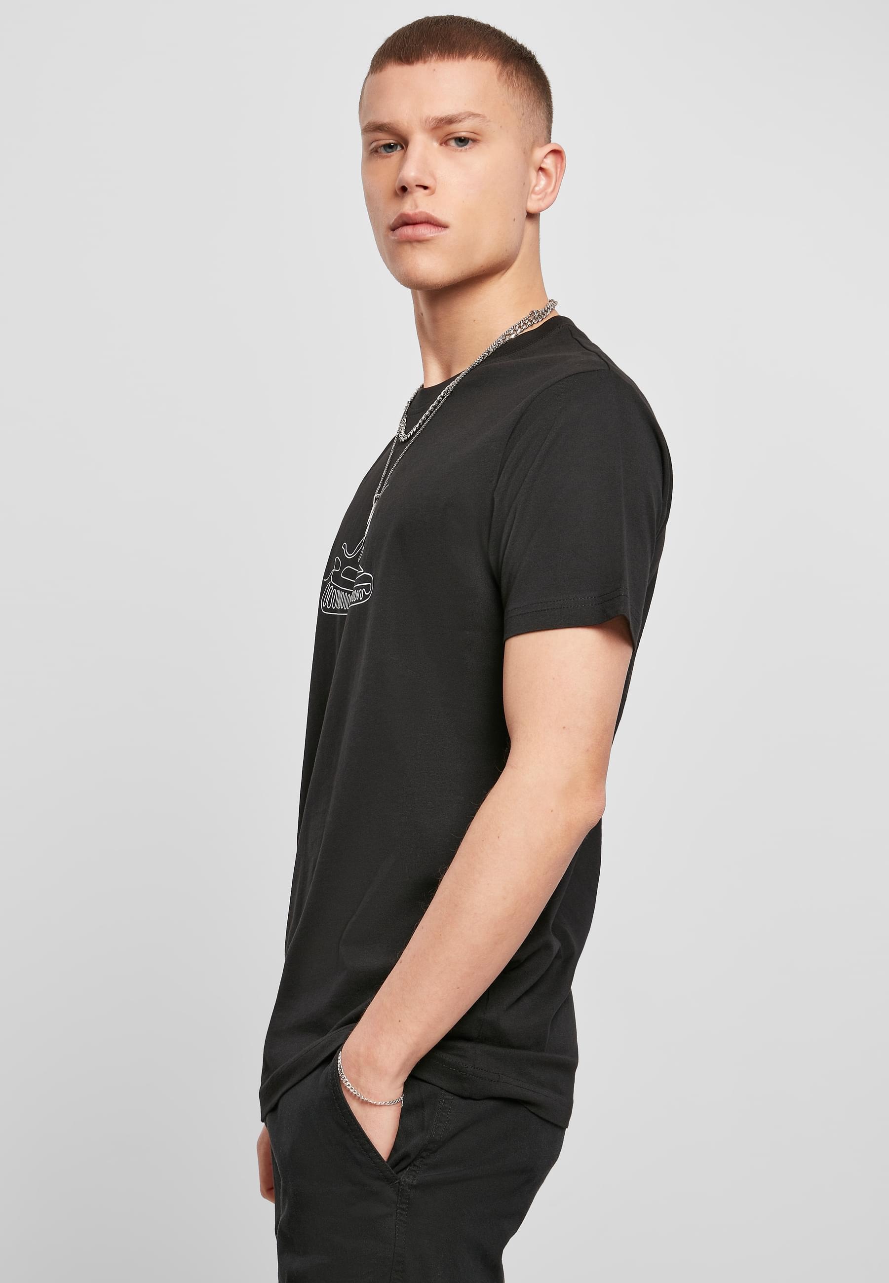 MisterTee Kurzarmshirt »MisterTee Herren One Line Sneaker Tee«, (1 tlg.)