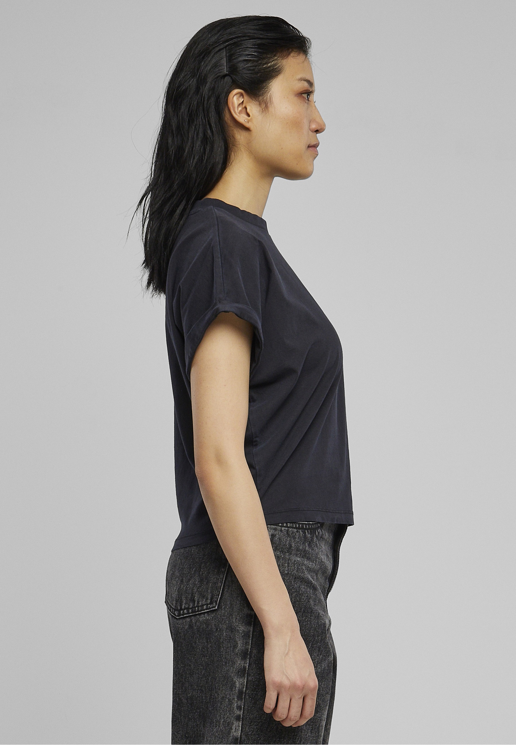 URBAN CLASSICS T-Shirt »Urban Classics Damen Ladies Short Pigment Dye Cut On Sleeve Tee« 1 Stk.
