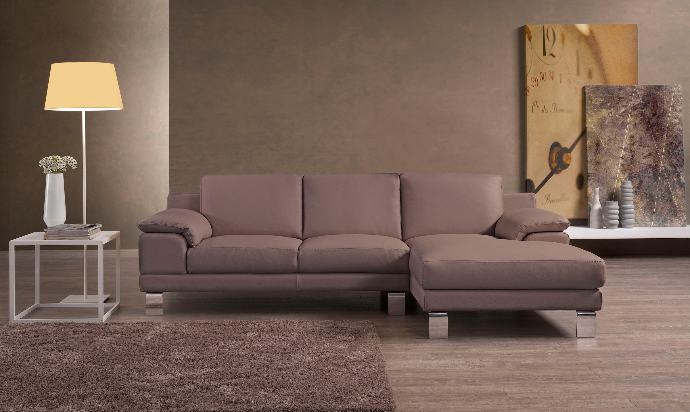 Egoitaliano Ecksofa "Shakira, Design & Sitzkomfort auf hohem Niveau, Breite 236cm, L-Form" mit Recamiere, L-Form, edle Füße