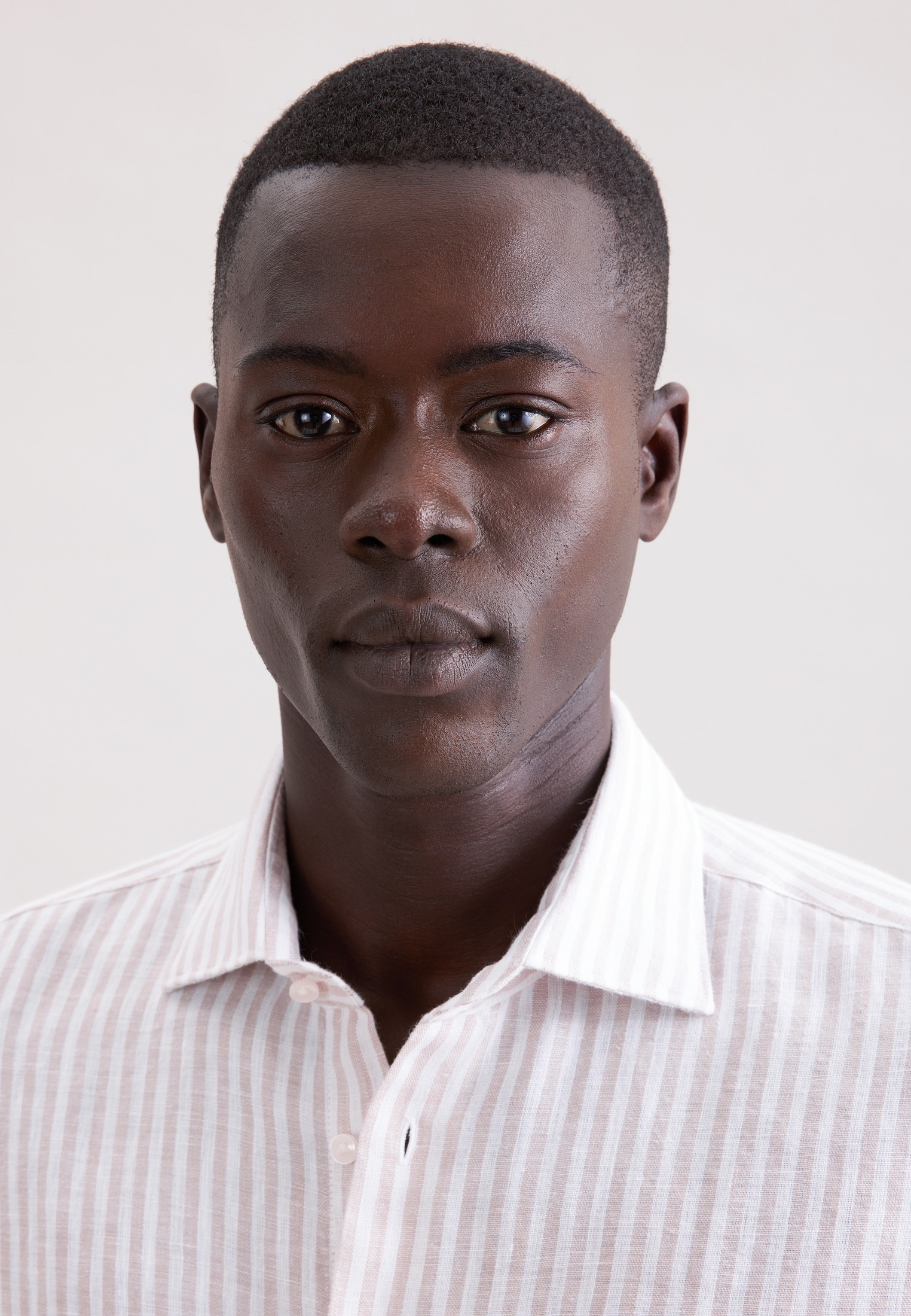 Thumbnail - seidensticker Leinenhemd "Schwarze Rose" Shaped 1/1 Kentkragen Gestreift