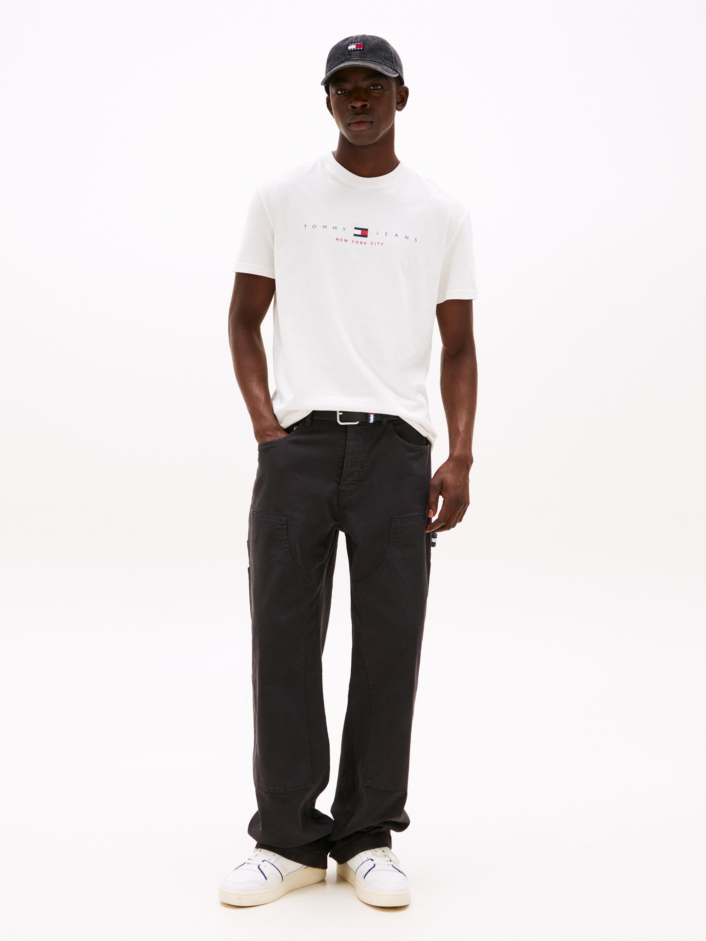 Tommy Jeans T-Shirt »TJM REG FLAG LINEAR SS TEE EXT«, Mit Rundhalsausschnitt
