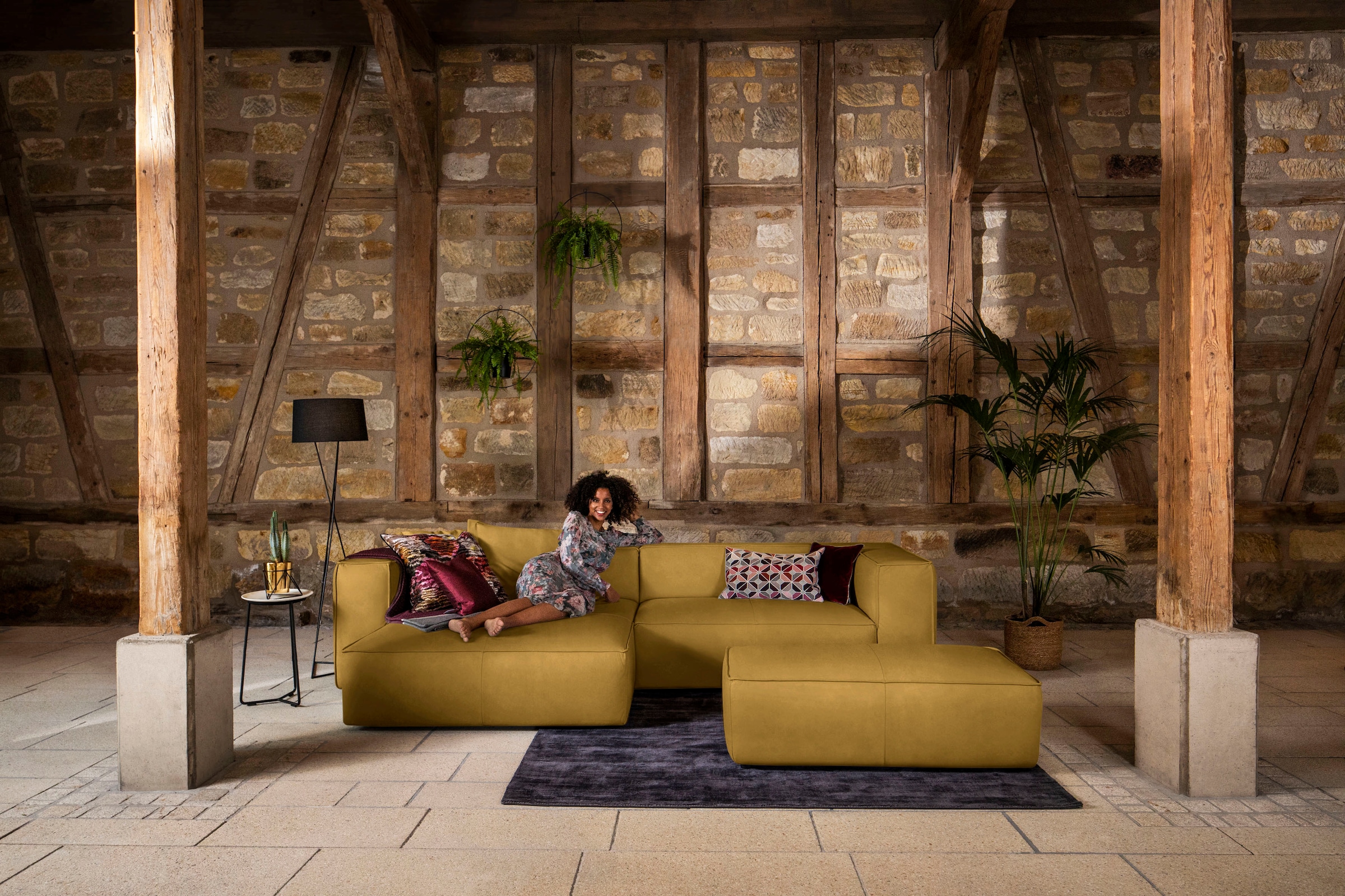 W.SCHILLIG Ecksofa "around-the-block Mega-Sofa & Hocker, viel Platz, Breite 300cm, L-Form" inklusive Hocker, mit eleganter Biese, mit Federkern