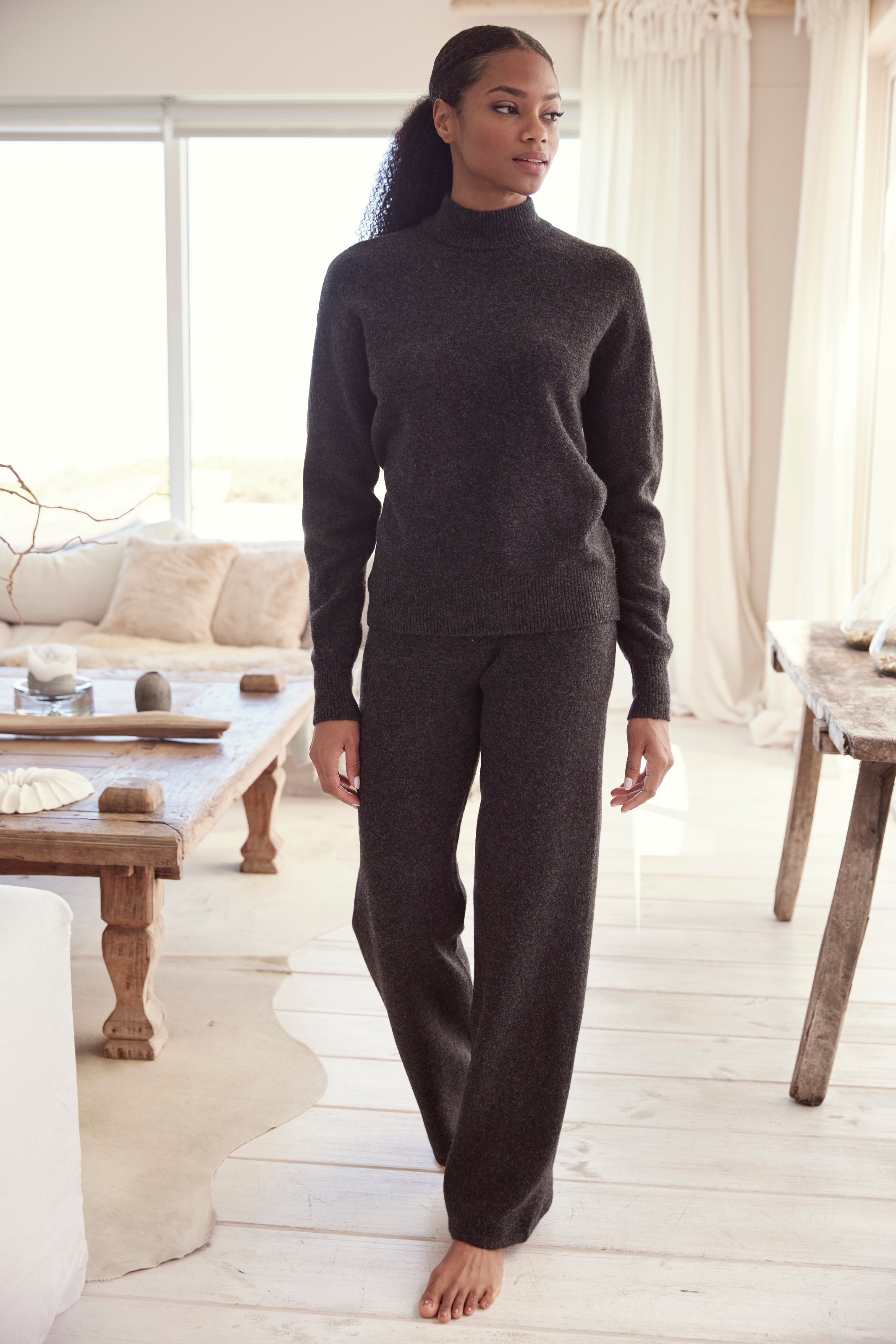 Thumbnail - LASCANA Strickpullover, mit Stehkragen und Rippbündchen, Loungewear