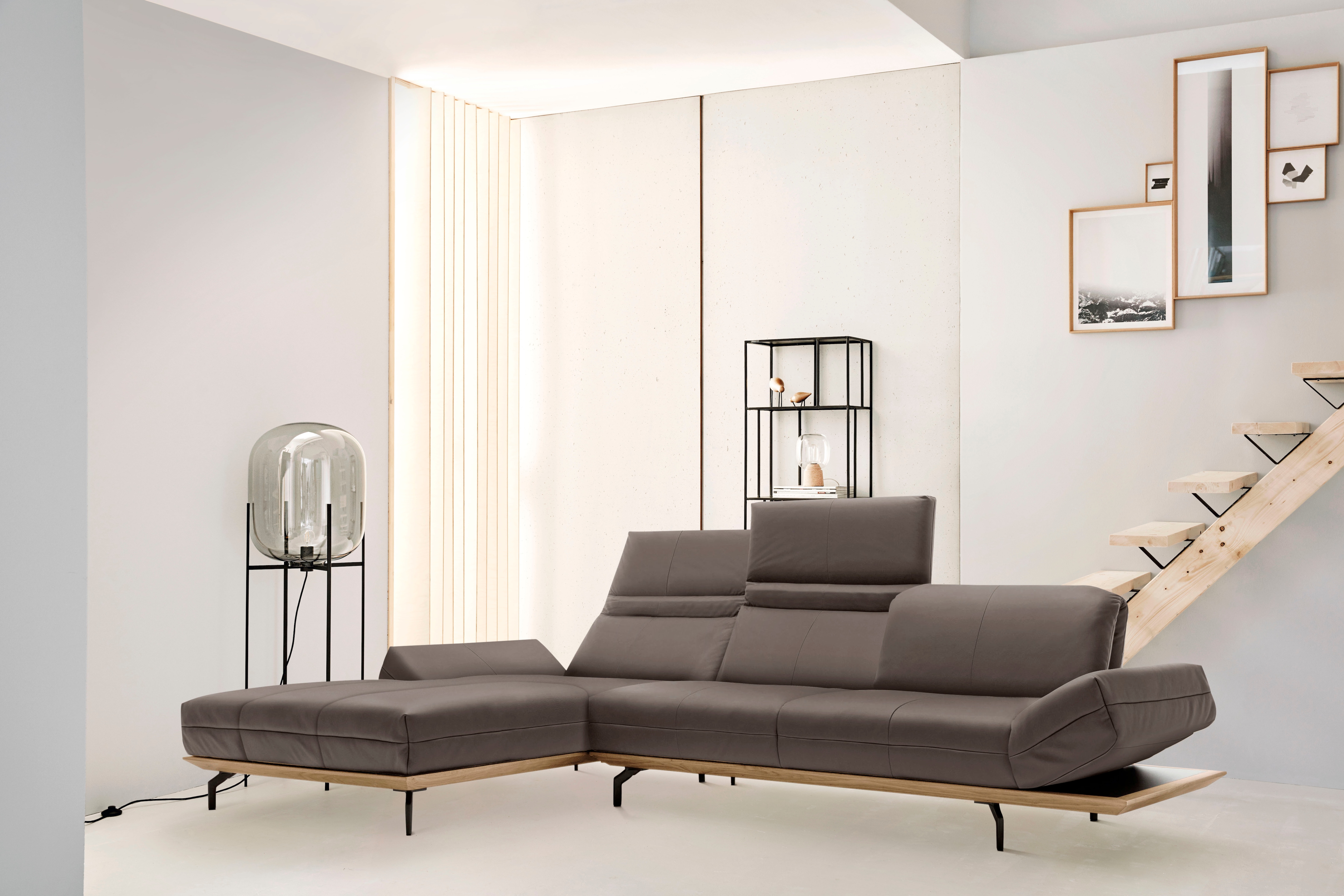 Creation BY ROLF BENZ Ecksofa "CR.420, Designecksofa, bequem, verstellbare Rückenlehne, L-Form" in 2 Qualitäten, Holzrahmen in Eiche Natur oder Nußbaum, Breite 313 cm