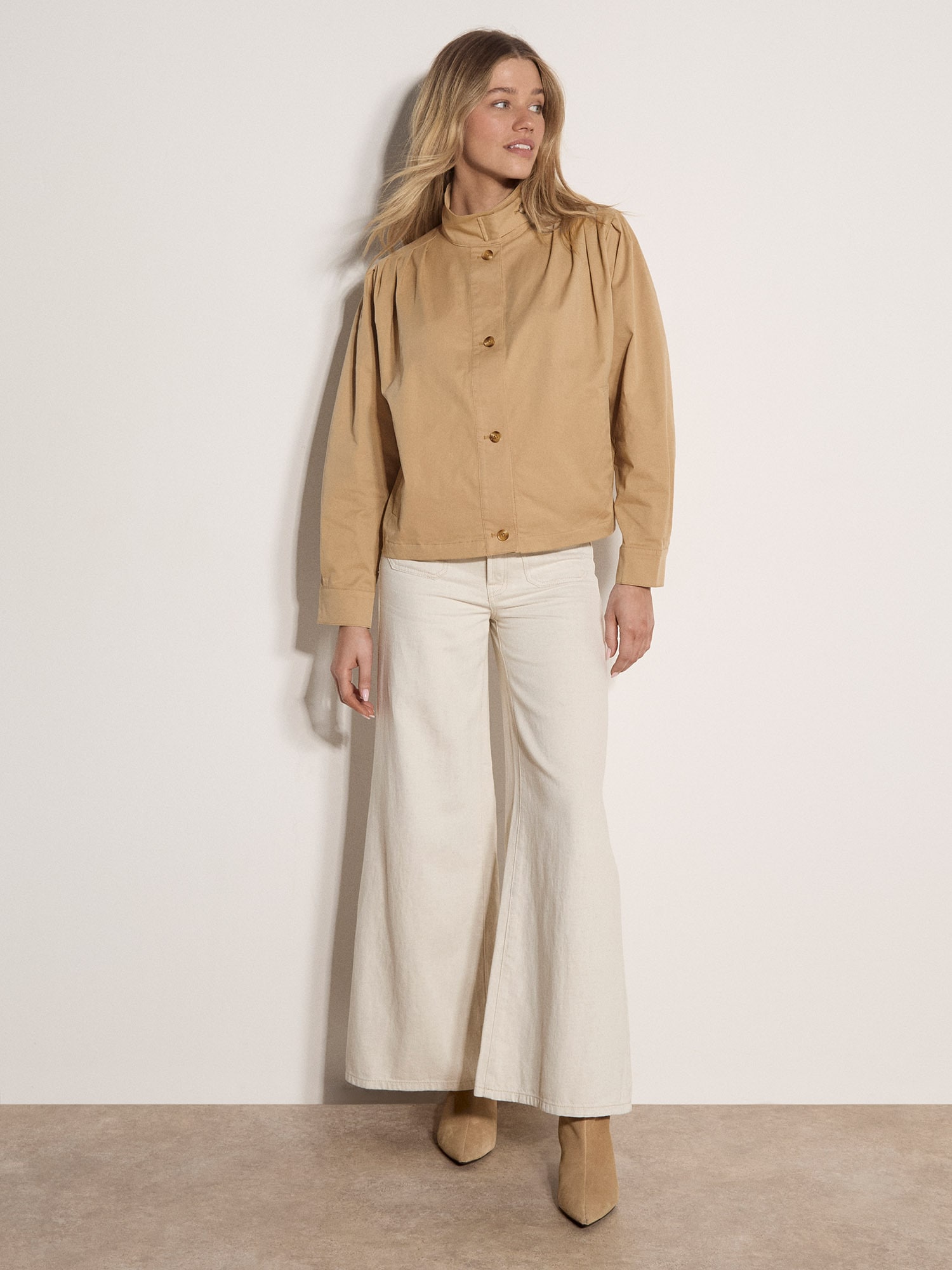 Apricot Kurzjacke »Baumwolljacke mit Stehkragen« mit Plissee