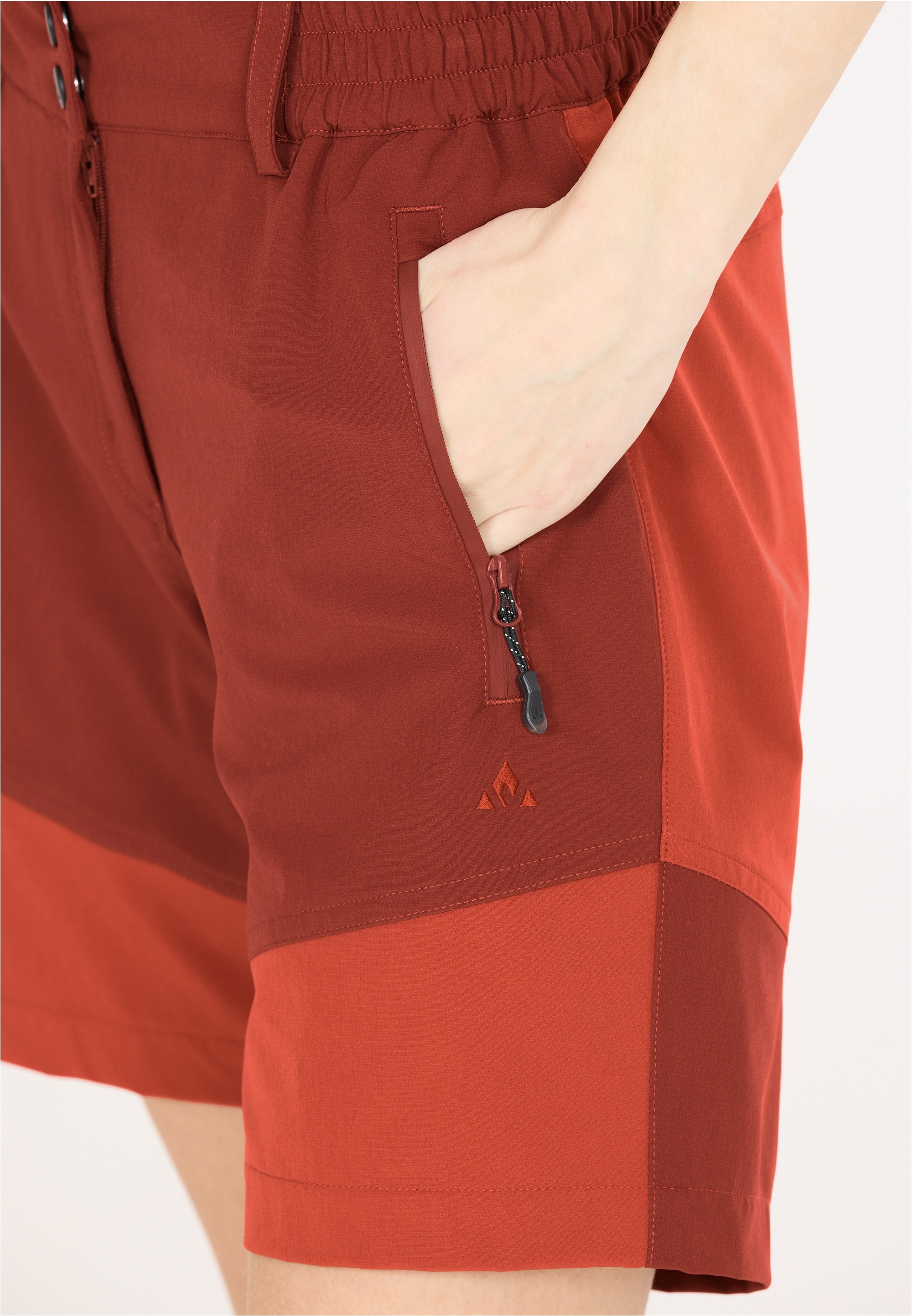 WHISTLER Shorts »LALA«, mit extra komfortablem Funktionsstretch