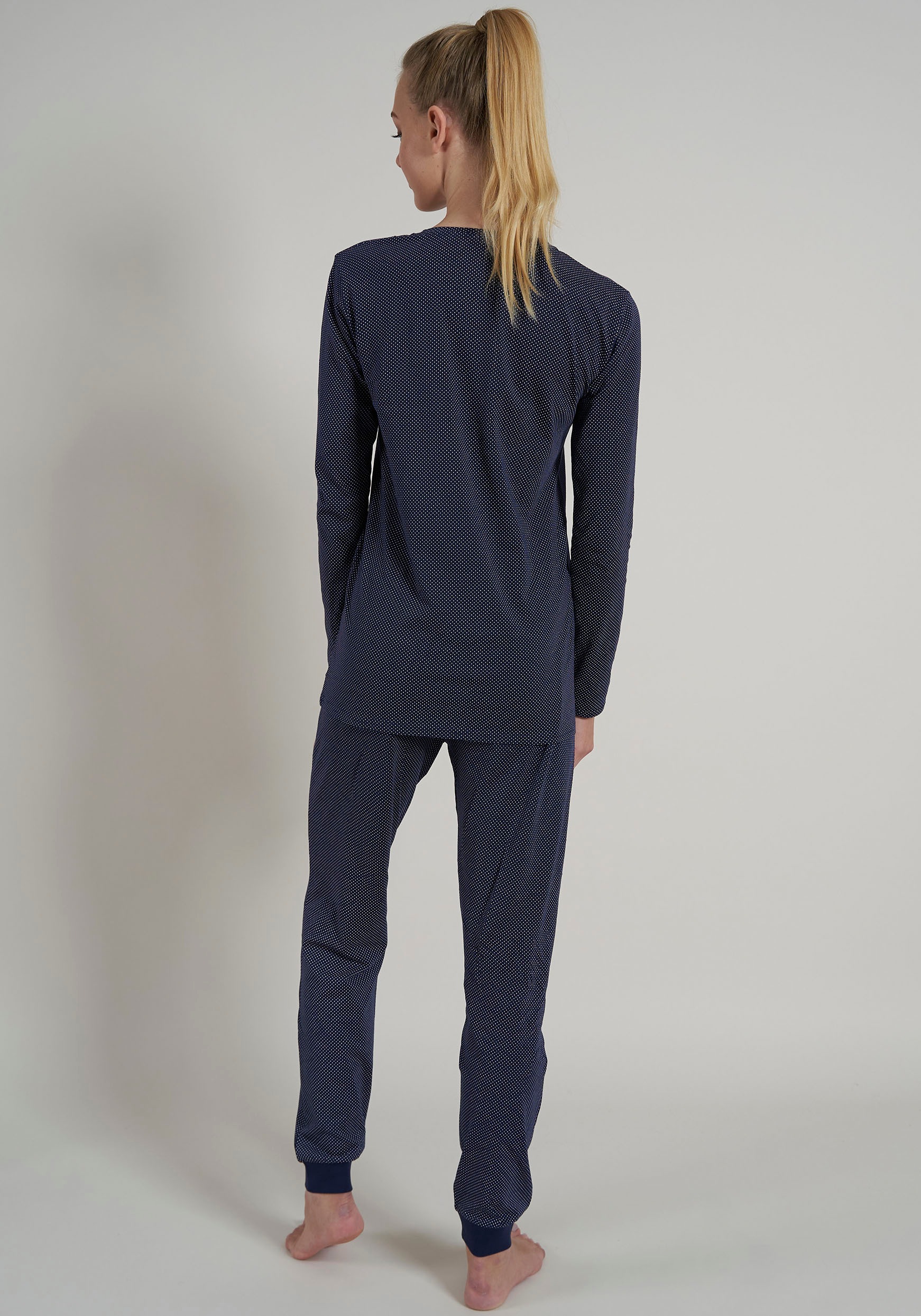 GÖTZBURG Pyjama, (2 tlg.), mit angenehmen Material für jede Nacht