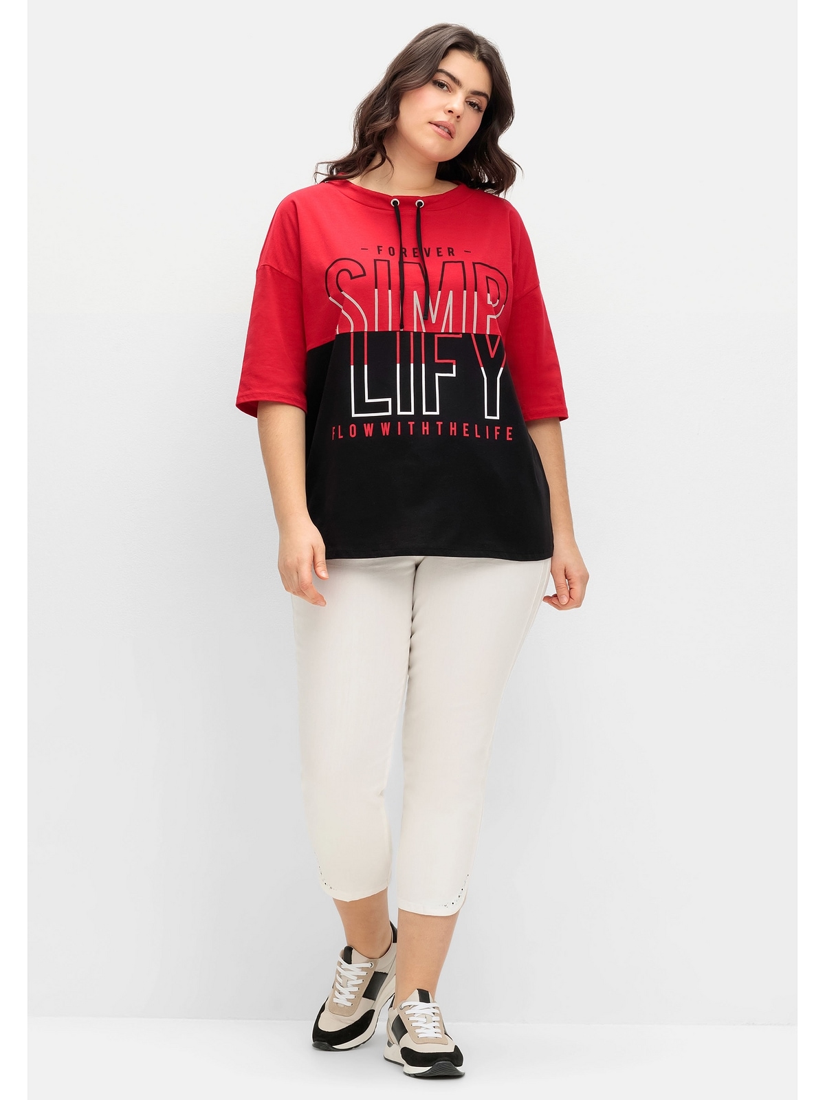 Sheego T-Shirt »Große Größen«, mit kleinem Stehkragen und Wordingprint