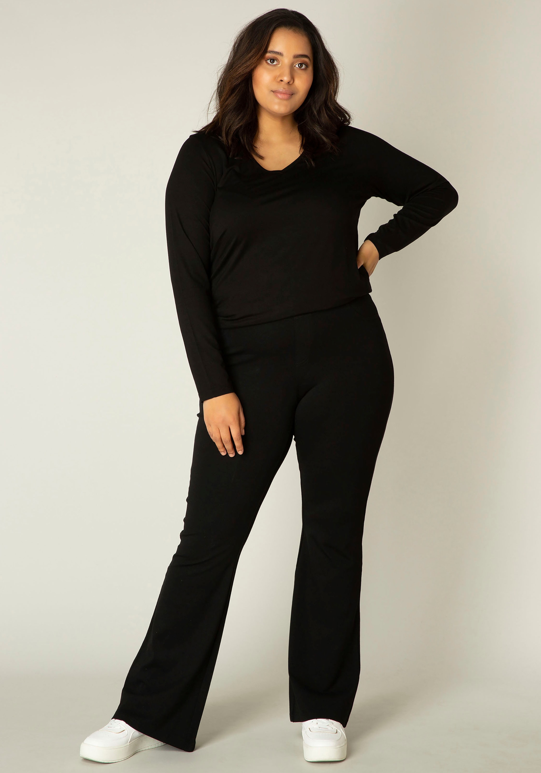 Base Level Curvy Treggings »Allie«, Aktuelle Boocut-Form