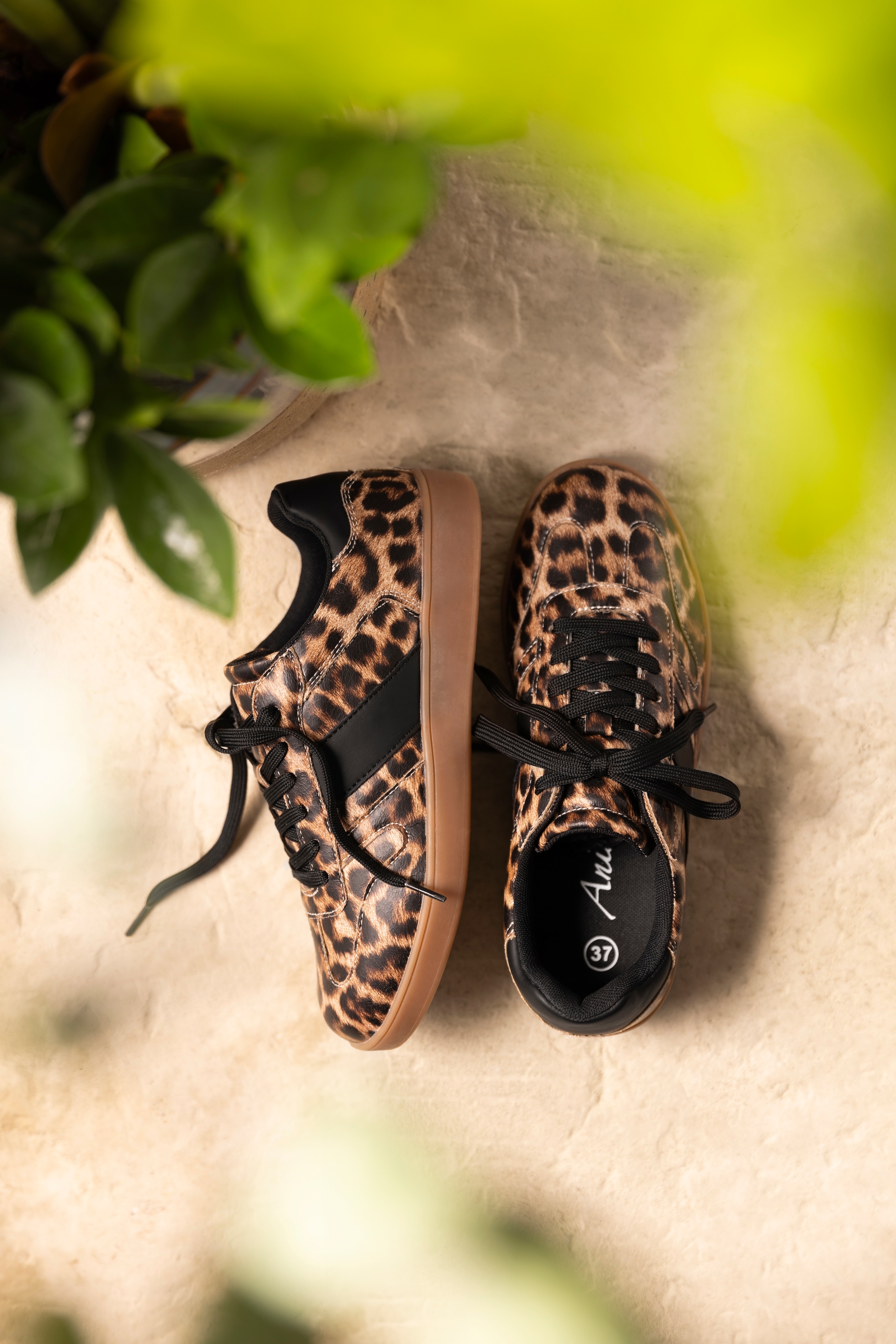 Aniston SHOES Sneaker, Retro-Sneaker, Freizeitschuh, Schnürschuh - neue KOLLEKTION
