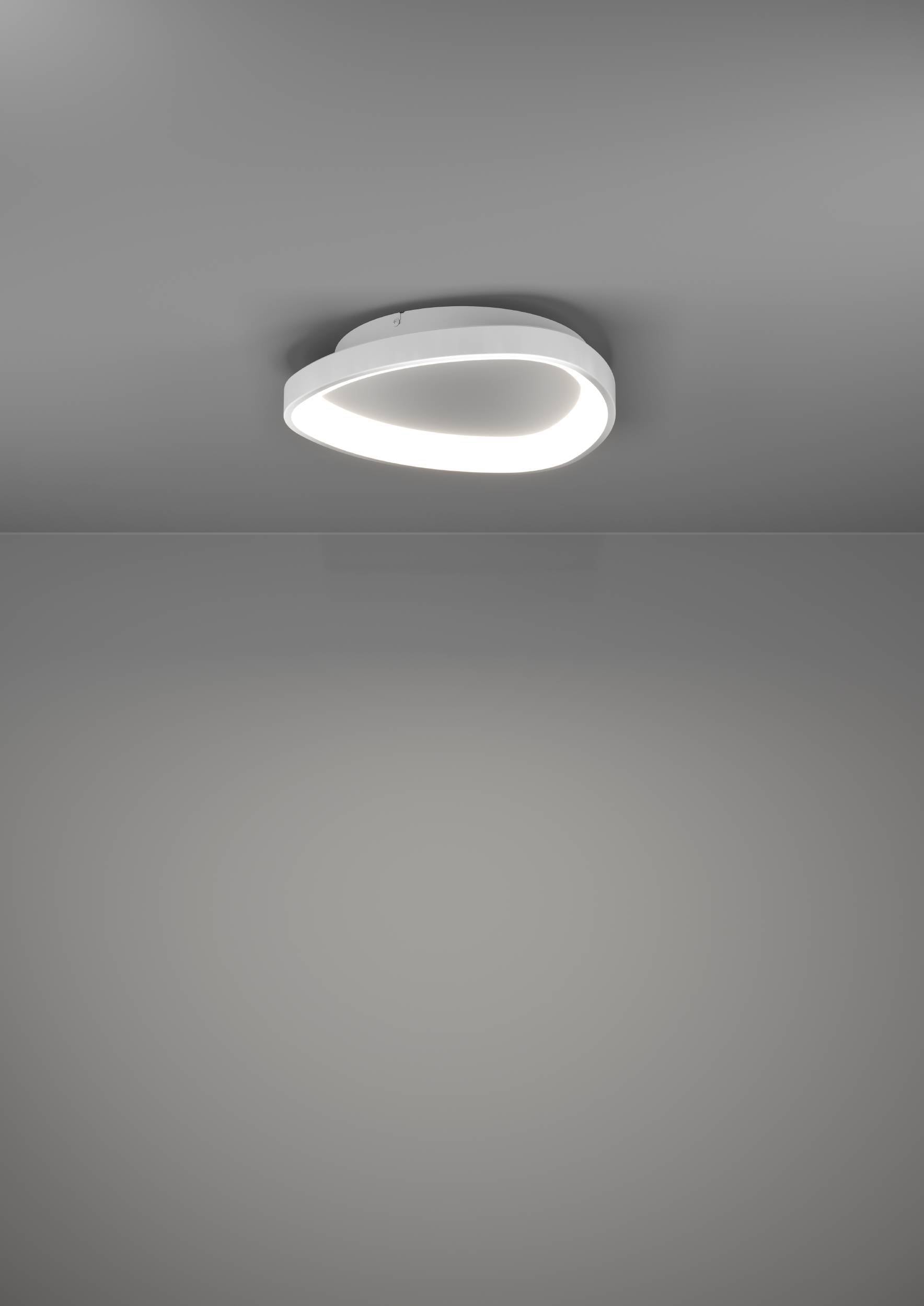 EGLO Deckenleuchte »Lortello Deckenlampe, dreieckige Bürolampe, Metall und Kunststoff« LED-Modul 1 Stk. Kaltweiß | Neutralweiß | Warmweiß Wand-/Deckenleuchte - H7,5 x Ø35 cm - weiß - 12W inkl.