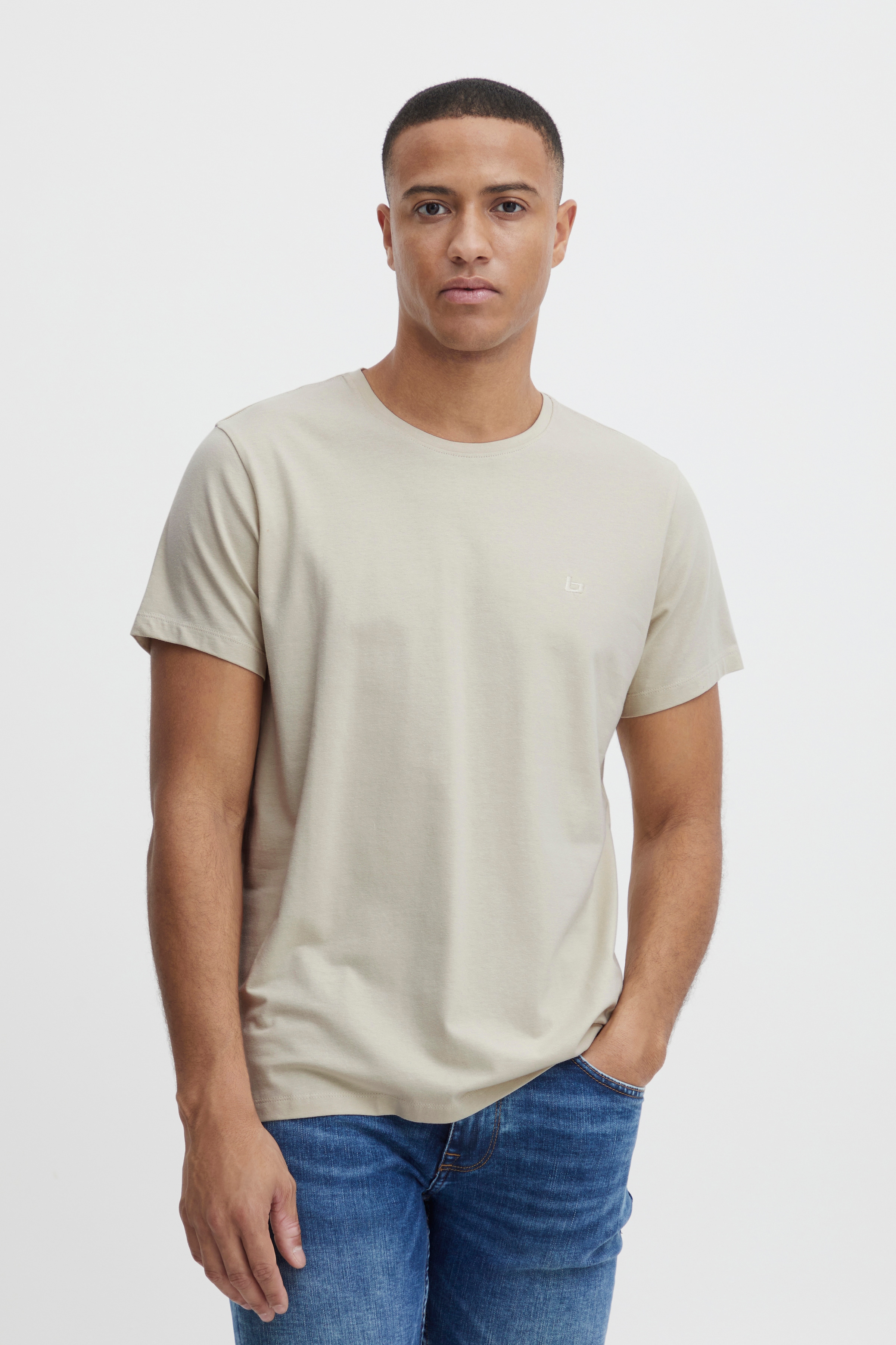 Blend Rundhalsshirt "BHDinton tee crew" mit Markenlabel, aus Baumwollmischung, Regular Fit, in Single Jersey
