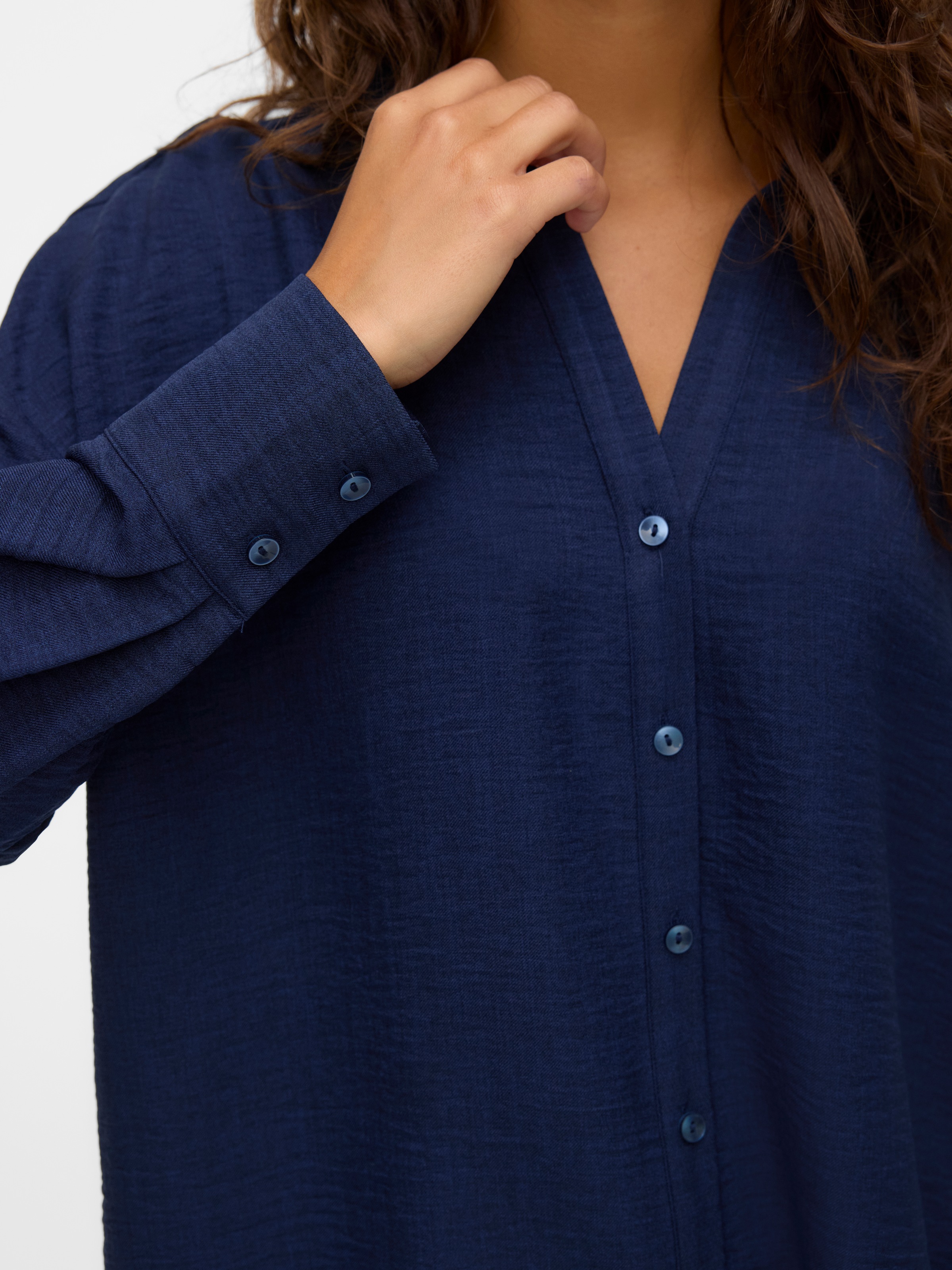 Thumbnail - Vero Moda Langarmbluse "VMMELANEY QUEENY LS SHIRT WVN NOOS"