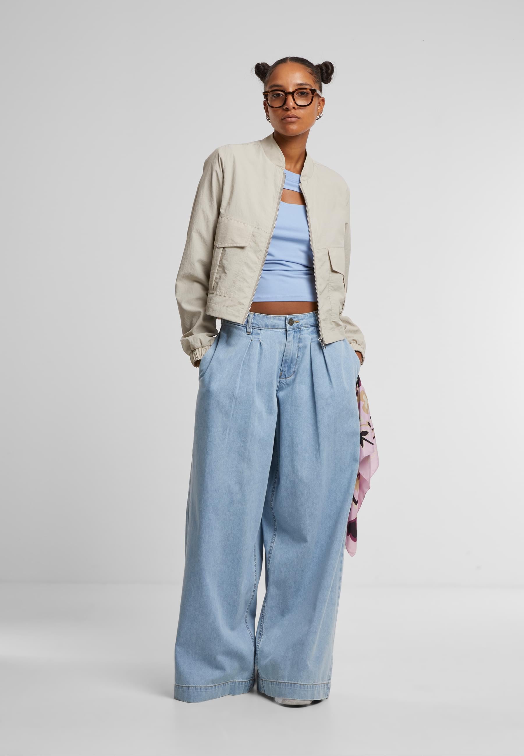 URBAN CLASSICS Windbreaker »Urban Classics Ladies Short Crinkle Jacket«, (1 St.), mit Kapuze
