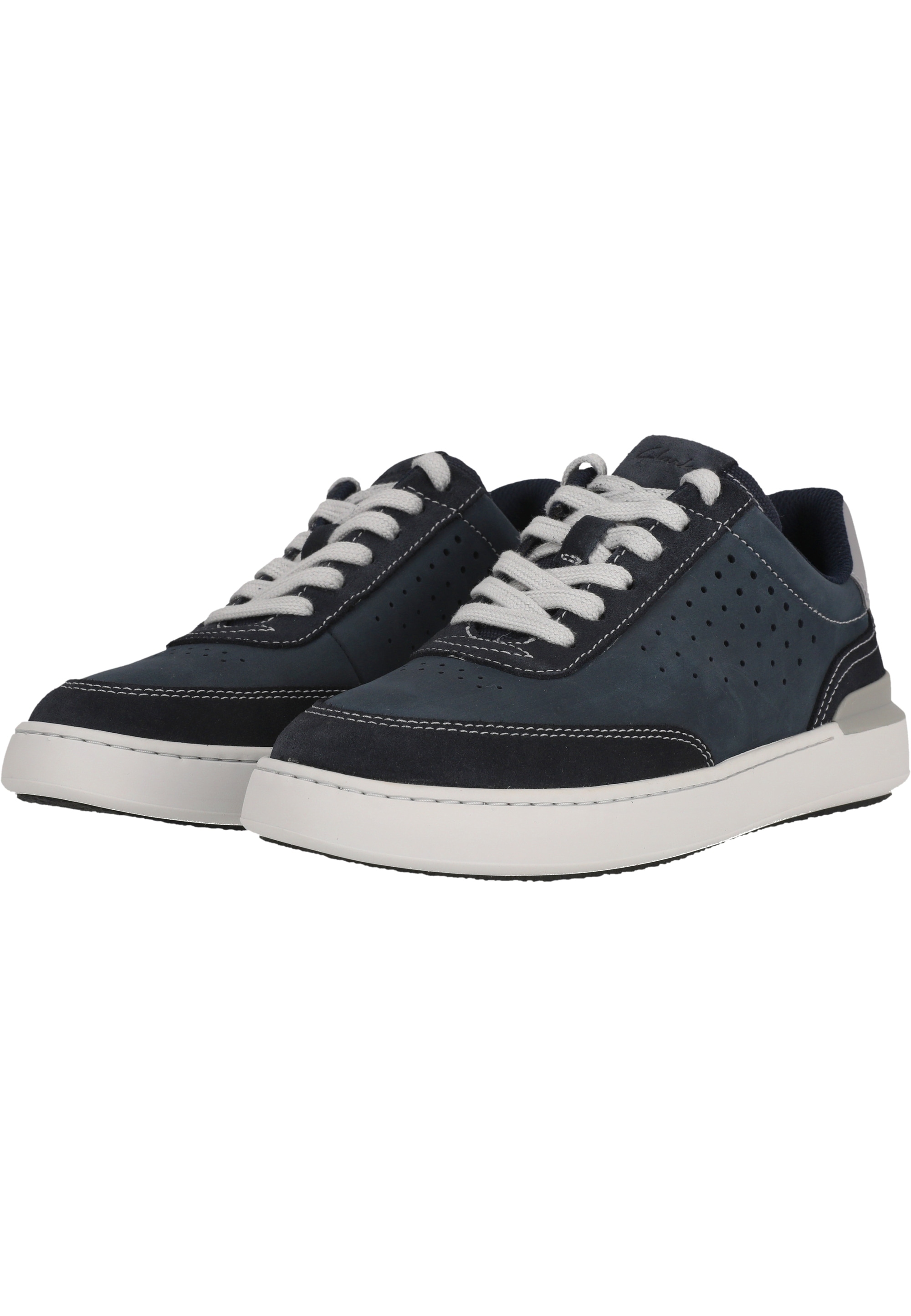 Clarks Sneaker »Courtlite«, mit federndem Fußbett