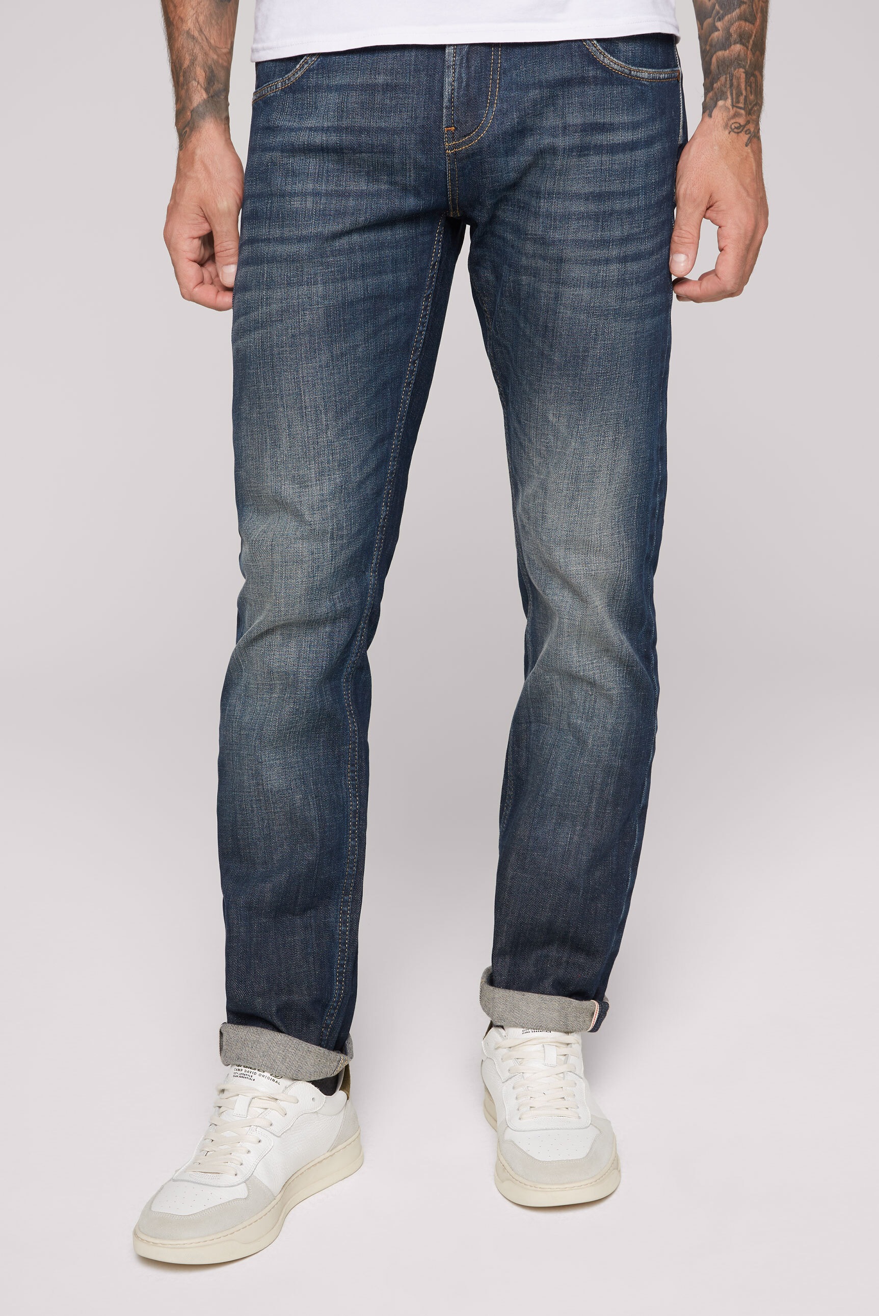 Regular-fit-Jeans, mit niedriger Leibhöhe