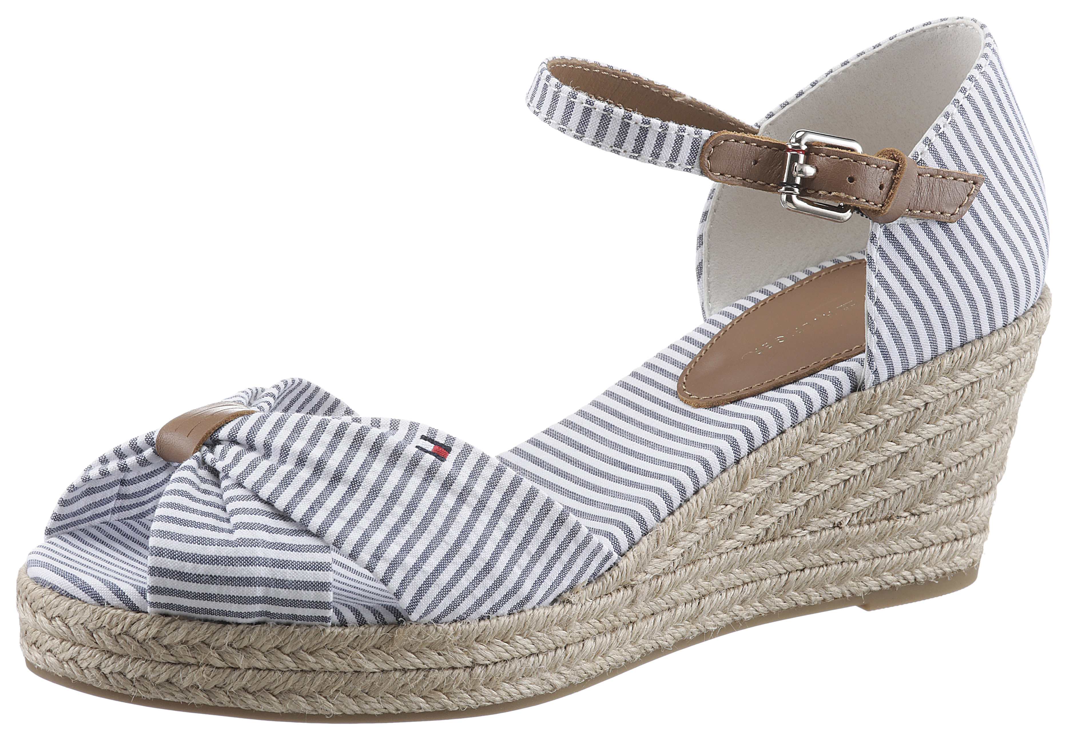 Keilsandalette »HIGH WEDGE SEERSUCKER«, mit gestickter Logoflagge