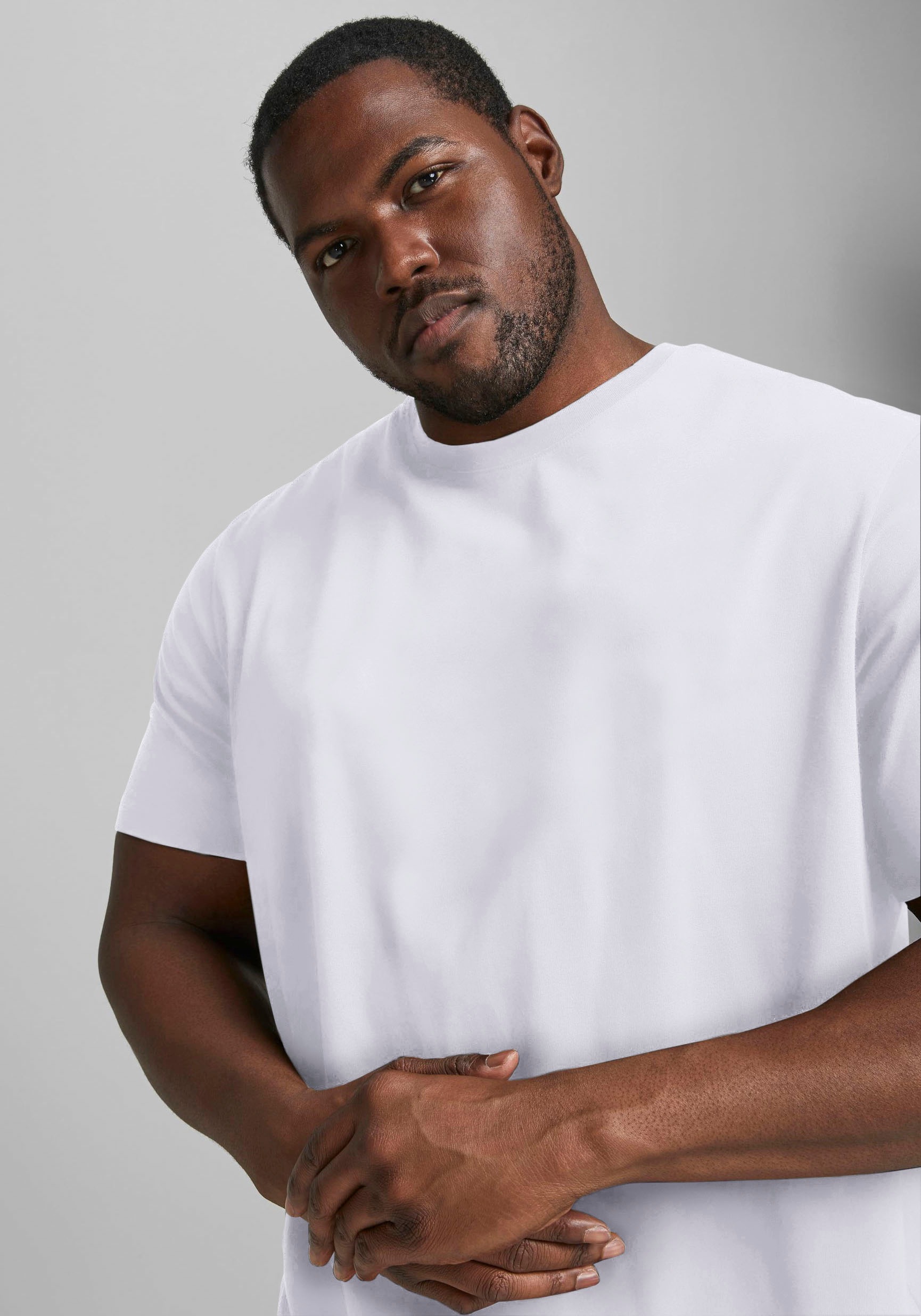 Thumbnail - Jack & Jones PlusSize T-Shirt "NOA TEE" mit abgerundetem Saum, bis Größe 6XL