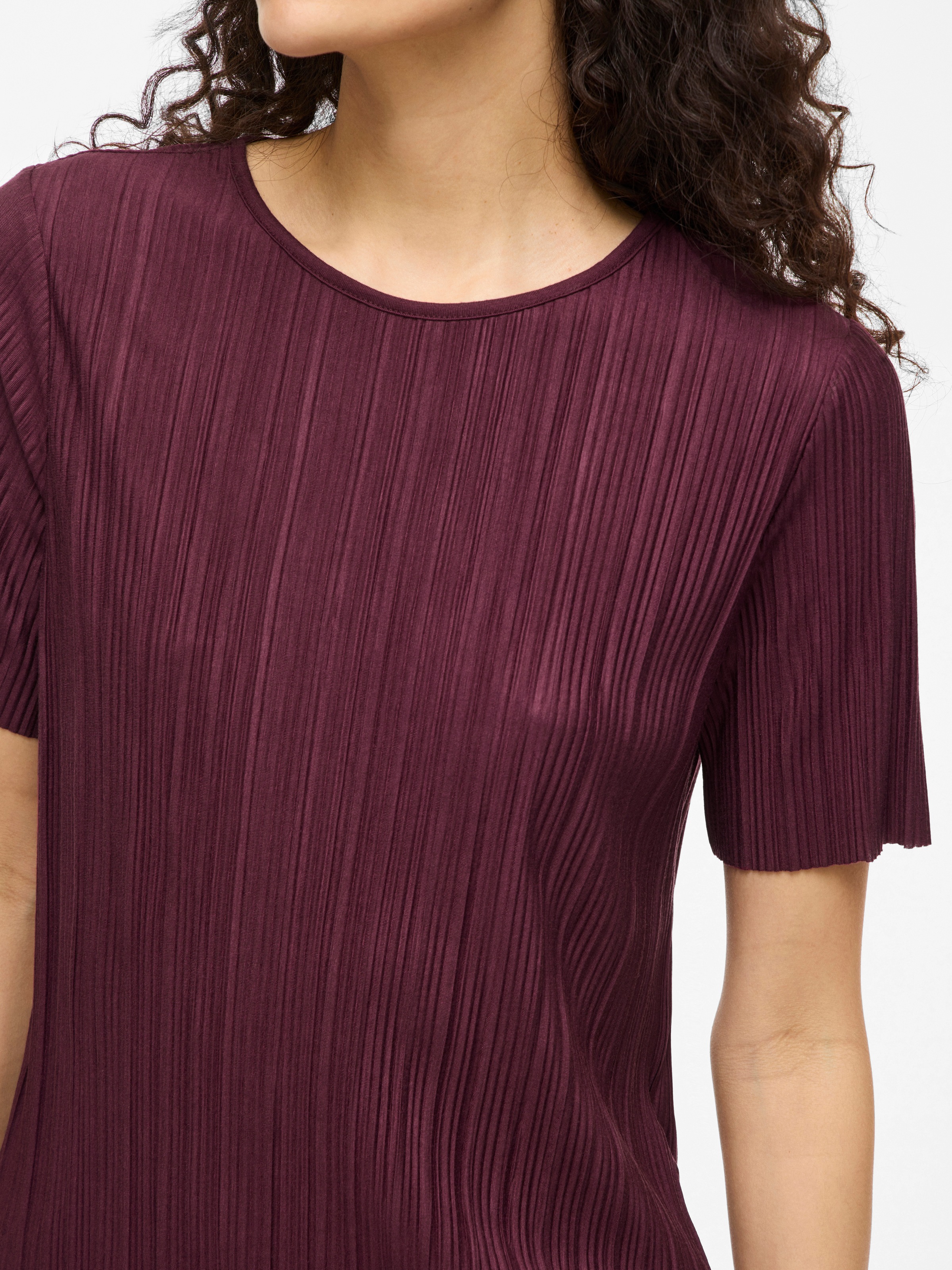 Thumbnail - Vila Kurzarmshirt "VIPLISA O-NECK S/S TOP - NOOS"