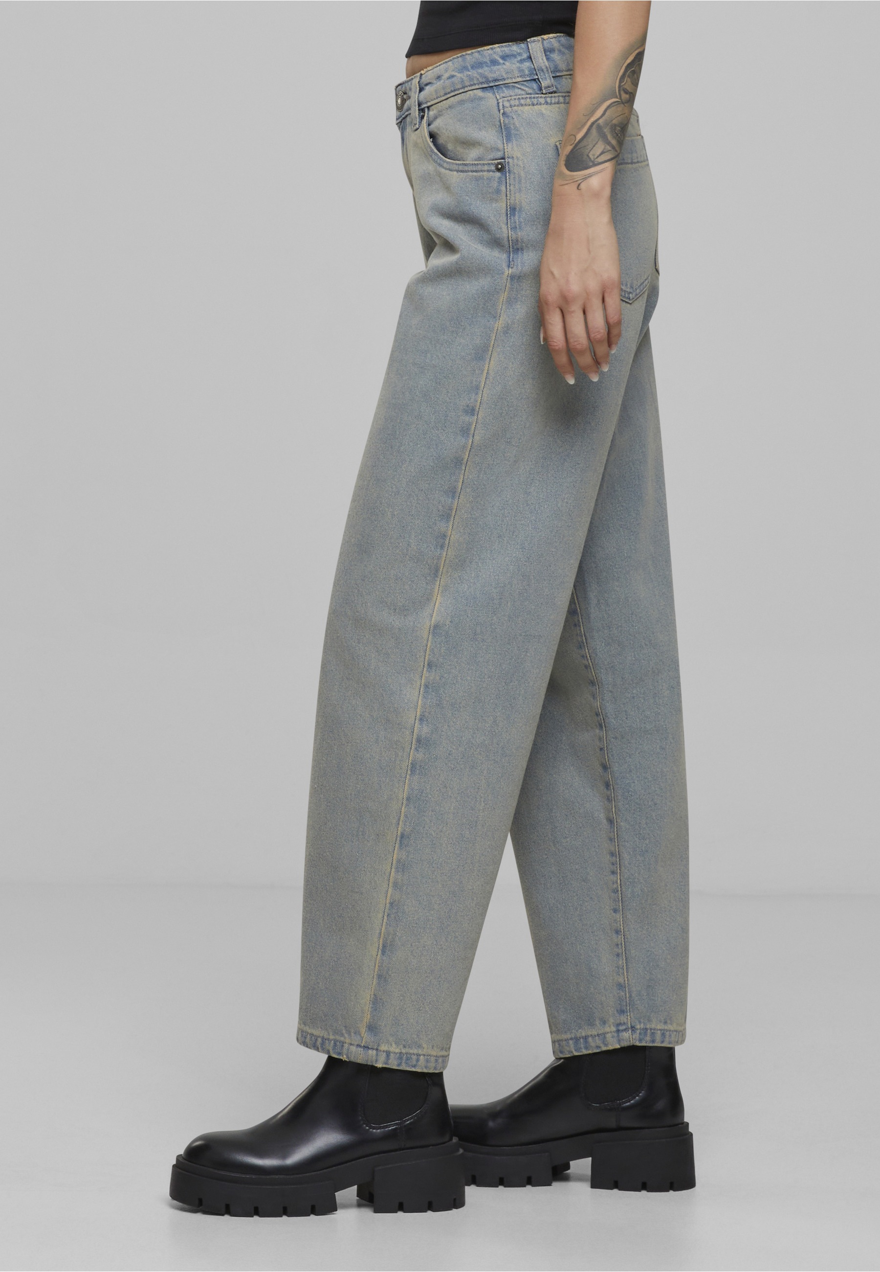 URBAN CLASSICS Bequeme Jeans »Urban Classics Ladies Mid Waist 90´s Jeans«