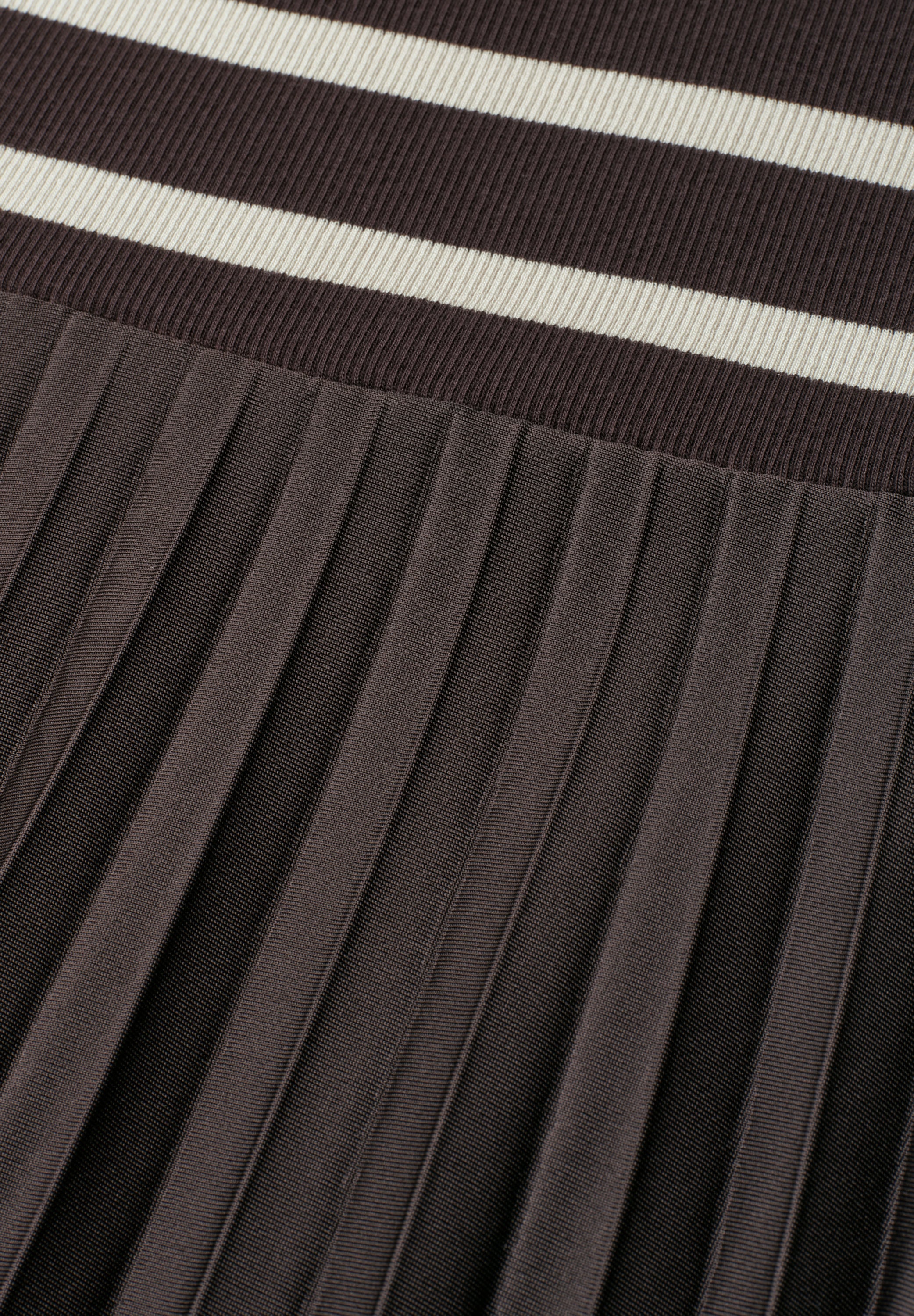 STREET ONE Midikleid Ohne Taschen mit plissiertem Rockteil