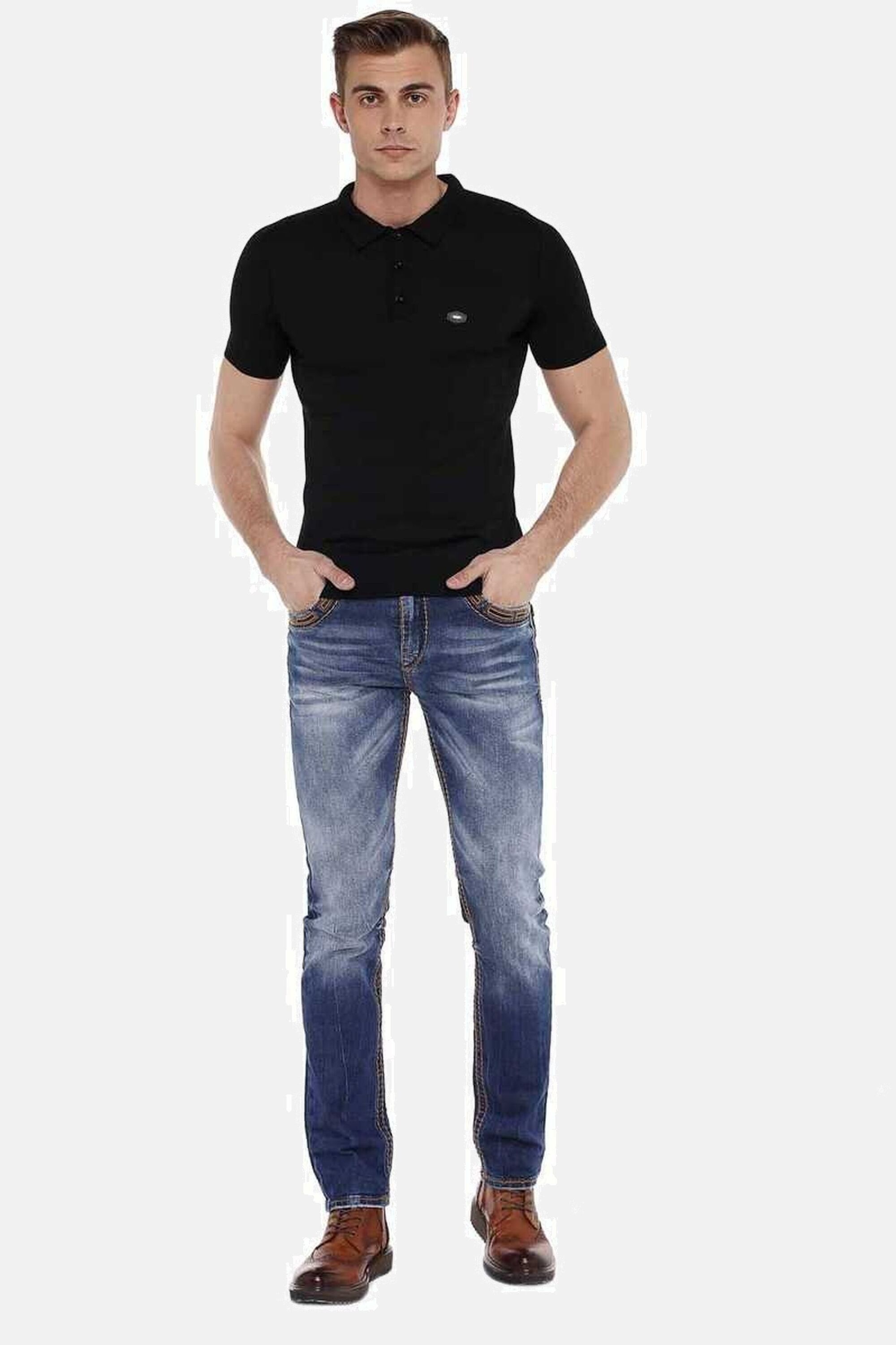 Cipo & Baxx Slim-fit-Jeans »Jeans«, mit bestickten Gesäßtaschen, CD-483