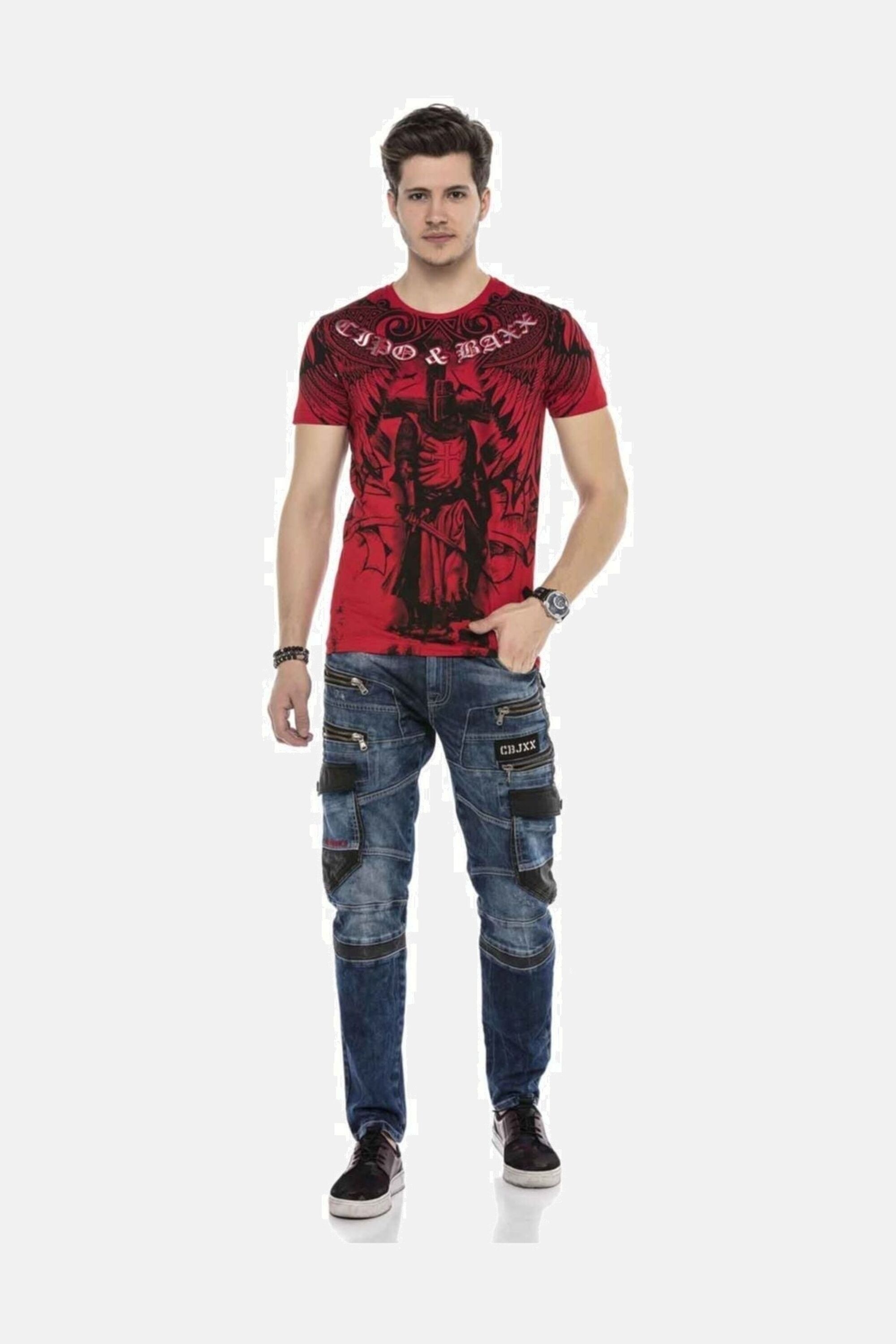 Cipo & Baxx Regular-fit-Jeans »DENIM«, bequeme Jeans mit auffälligen Applikationen, CD586