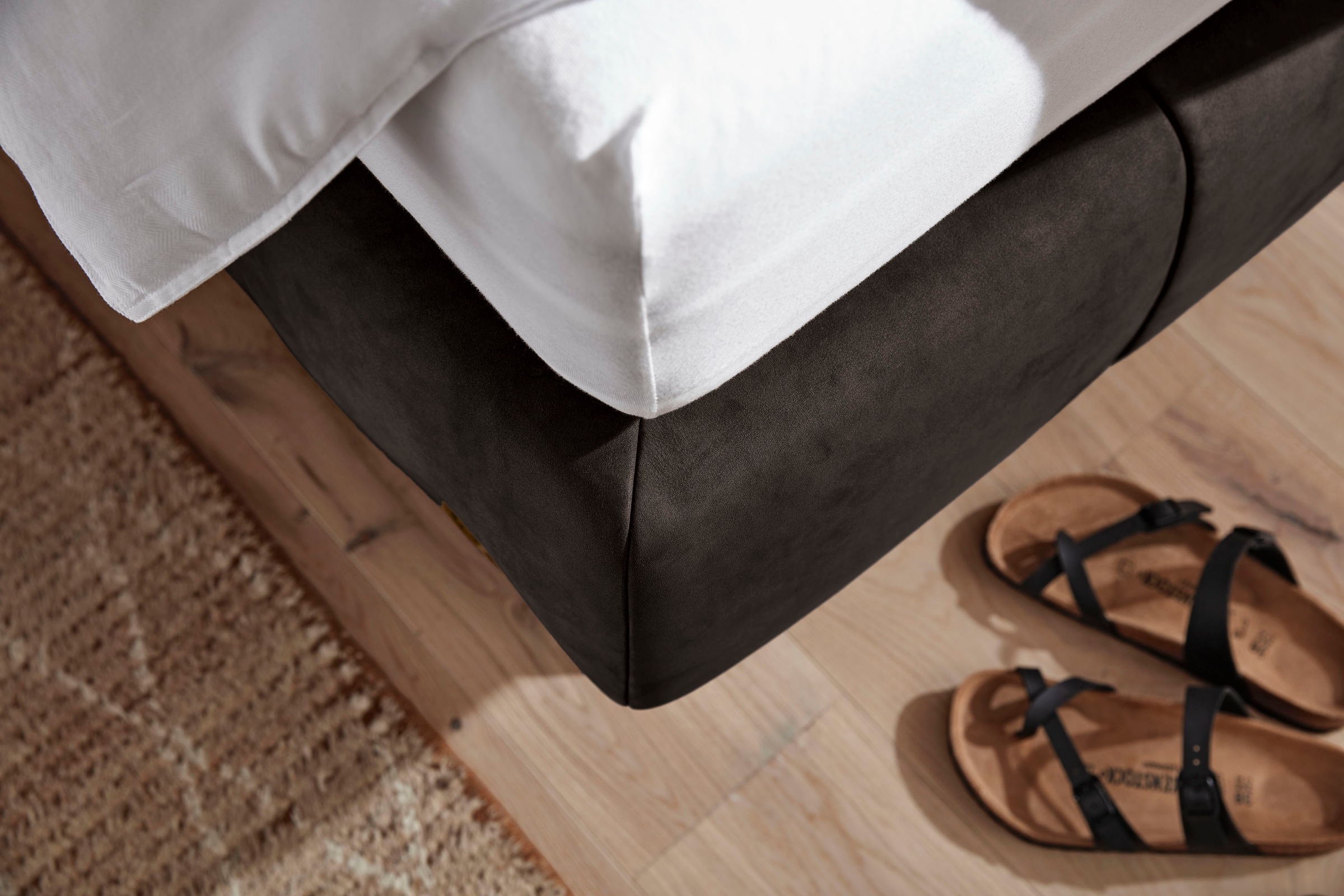 Birkenstock Boxspringbett »Basel Luxury«, luxuriöses Kopfteil mit offener Naht