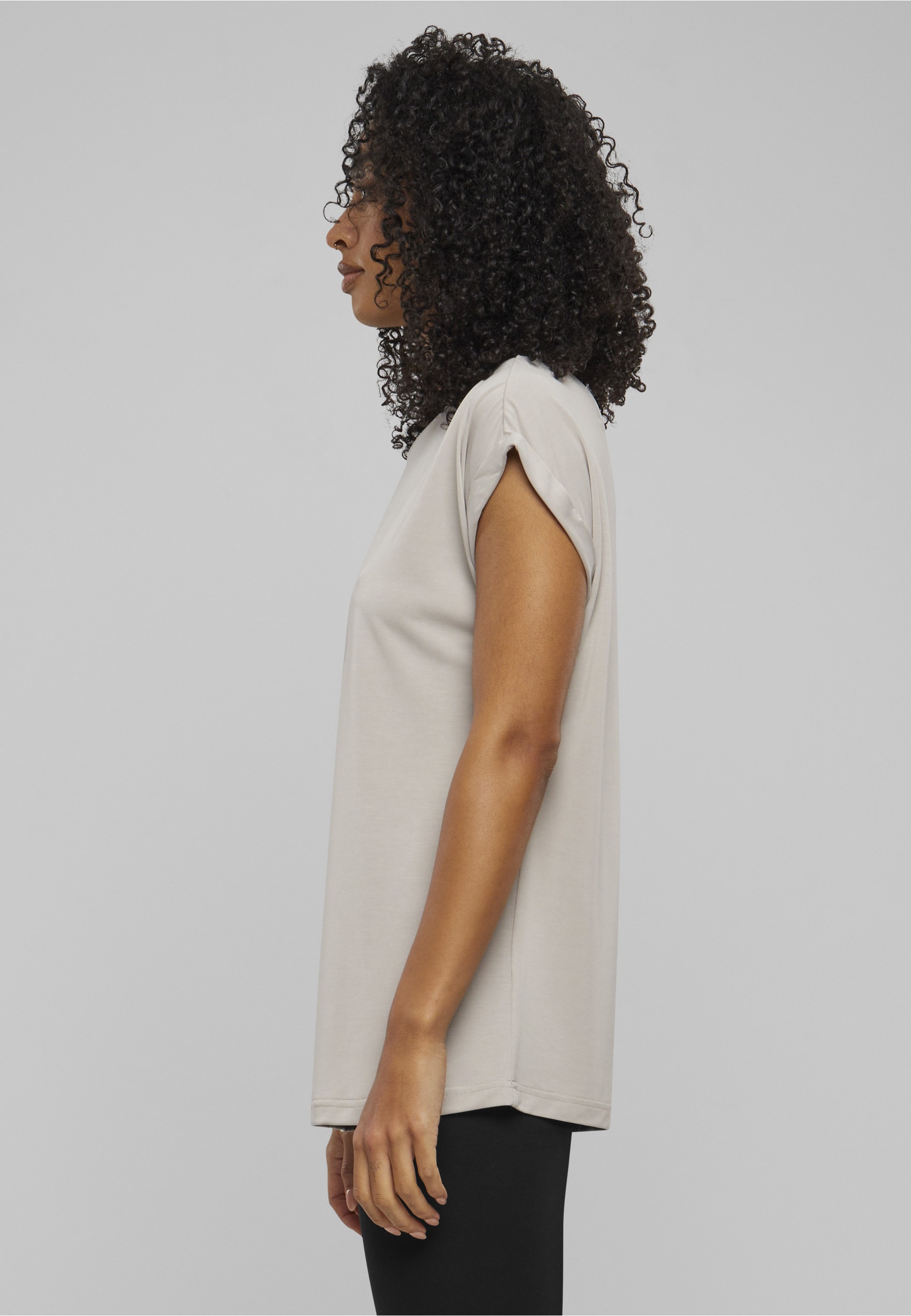 URBAN CLASSICS Kurzarmshirt »Urban Classics Damen Ladies Modal Extended Shoulder Tee« 1 Stk.