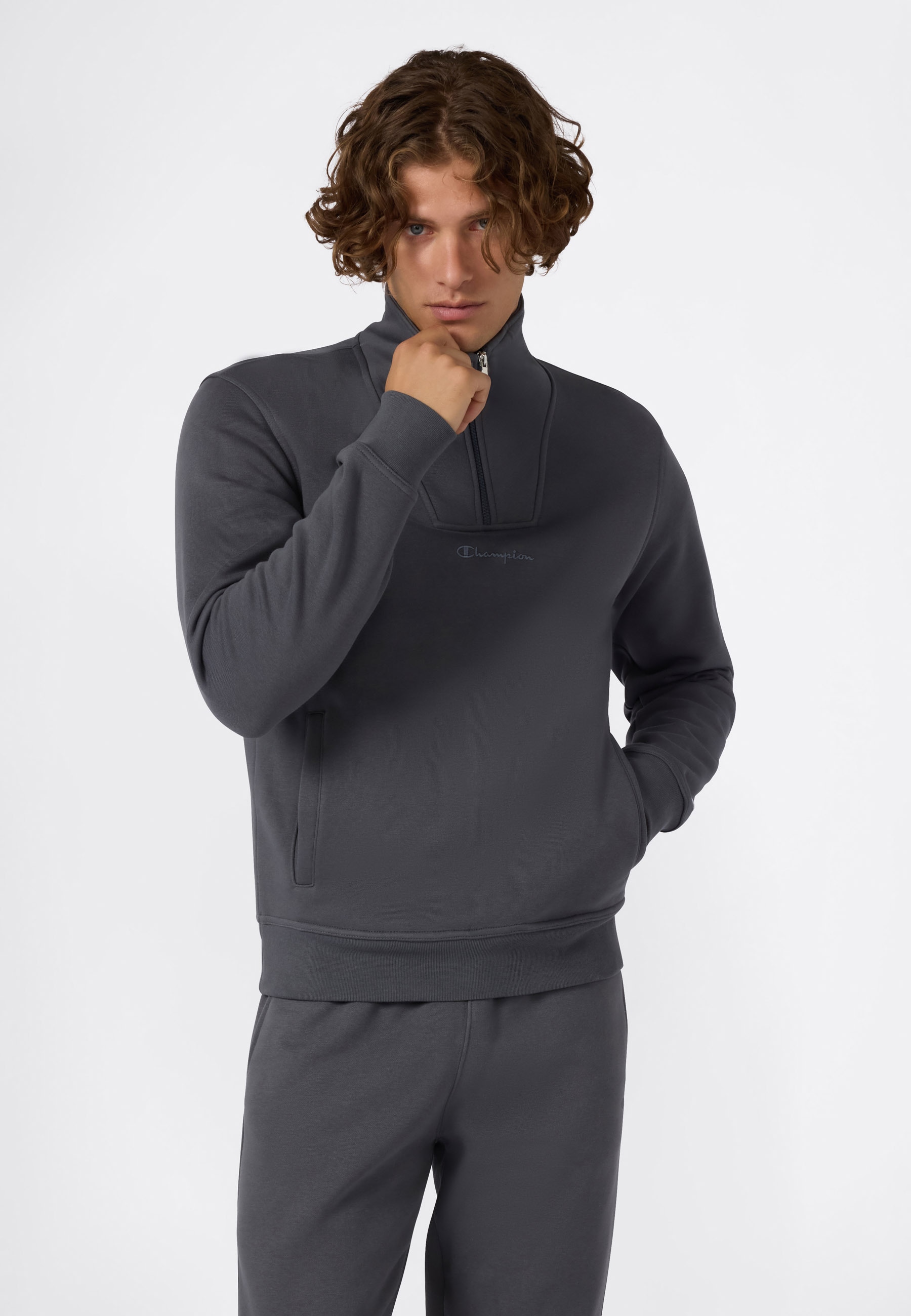 Champion Sweatshirt, aus Baumwolle und Polyester, in den Größen S bis XXL